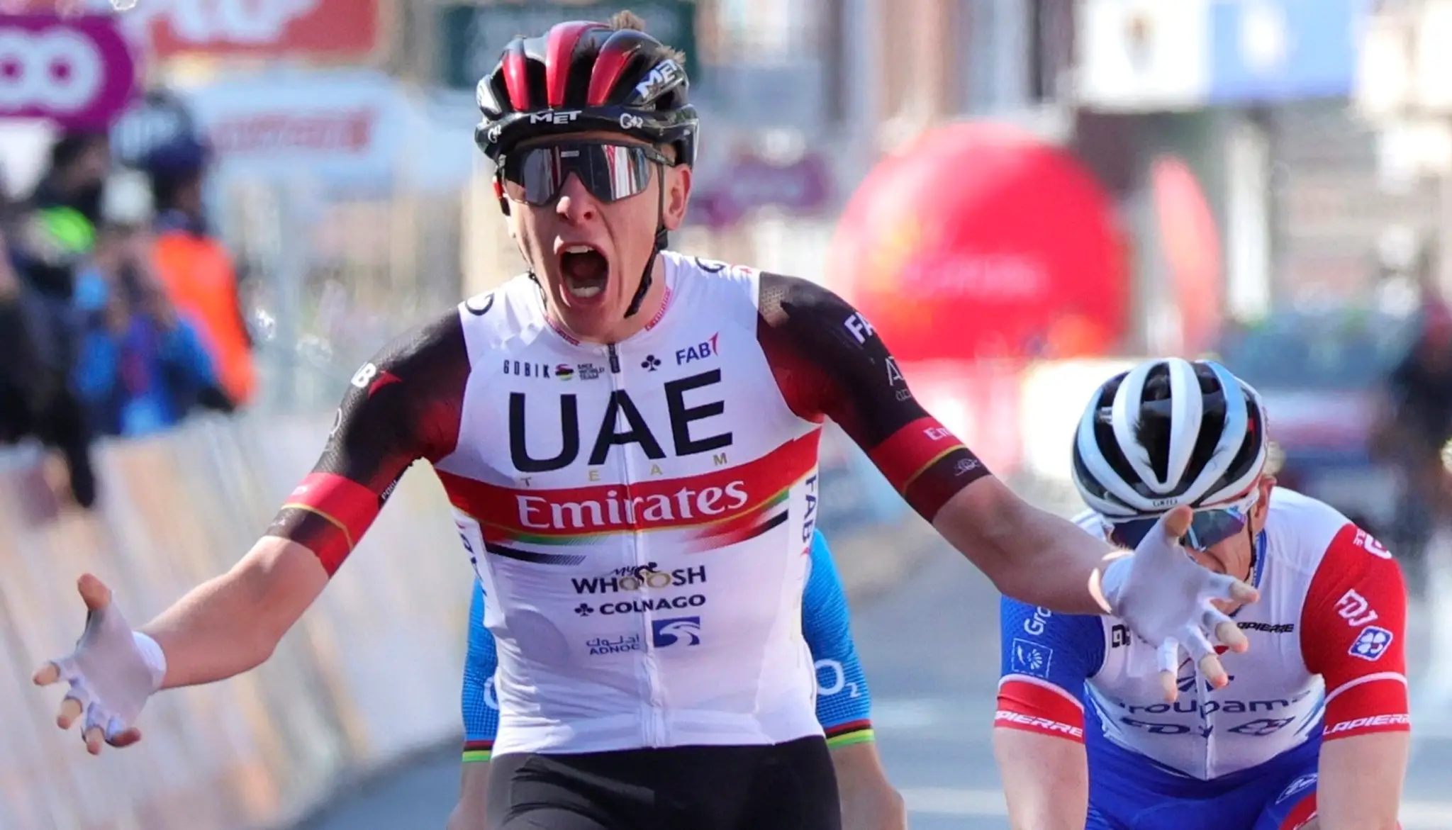 Tadej Pogačar z tímu SAE Team Emirates víťazí v 107. ročníku pretekov Liége - Bastogne - Liége.