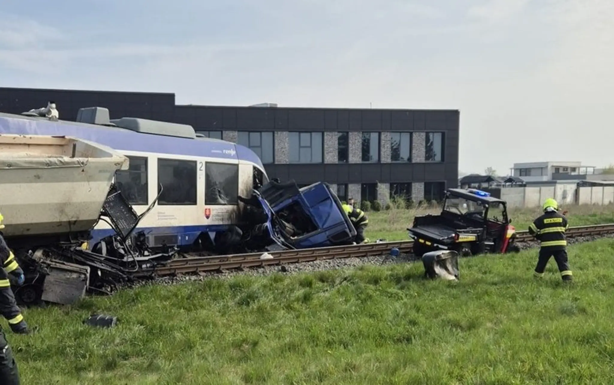 Tragická zrážka vlaku s kamiónom v Dunajskej Strede 