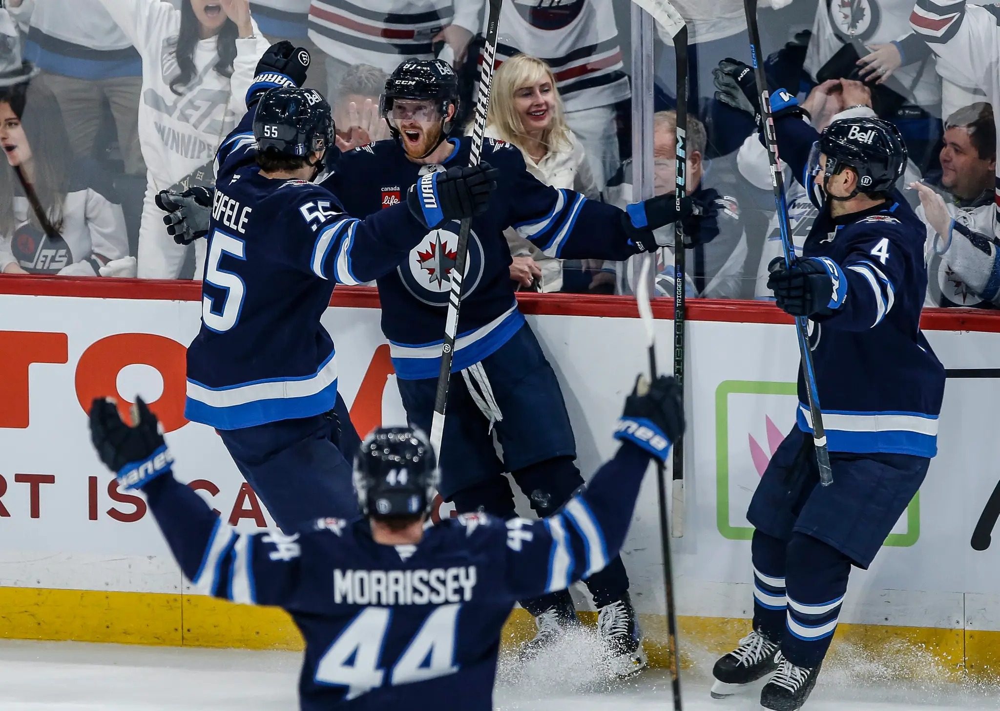 Gólová radosť hokejistov Winnipegu.