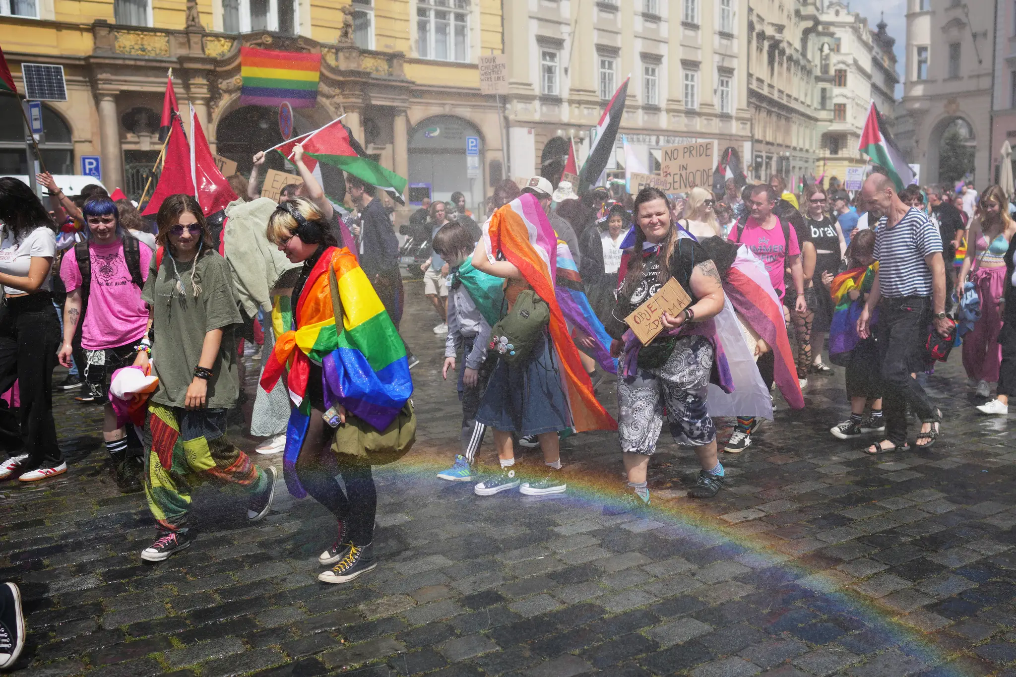 V Prahe sa uskutočnil pochod Pride. Zúčastnili sa ho viacerí politici