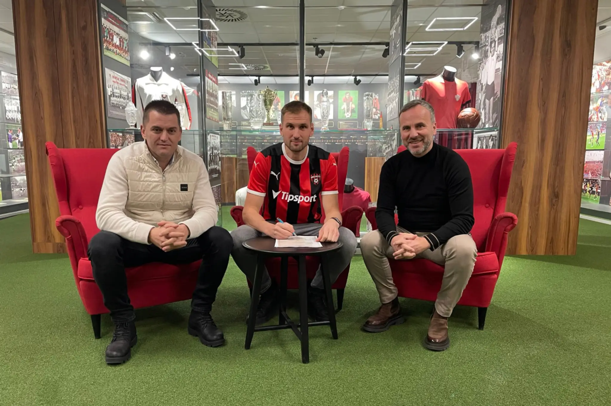 Tomáš Poznar je opäť Trnavák.