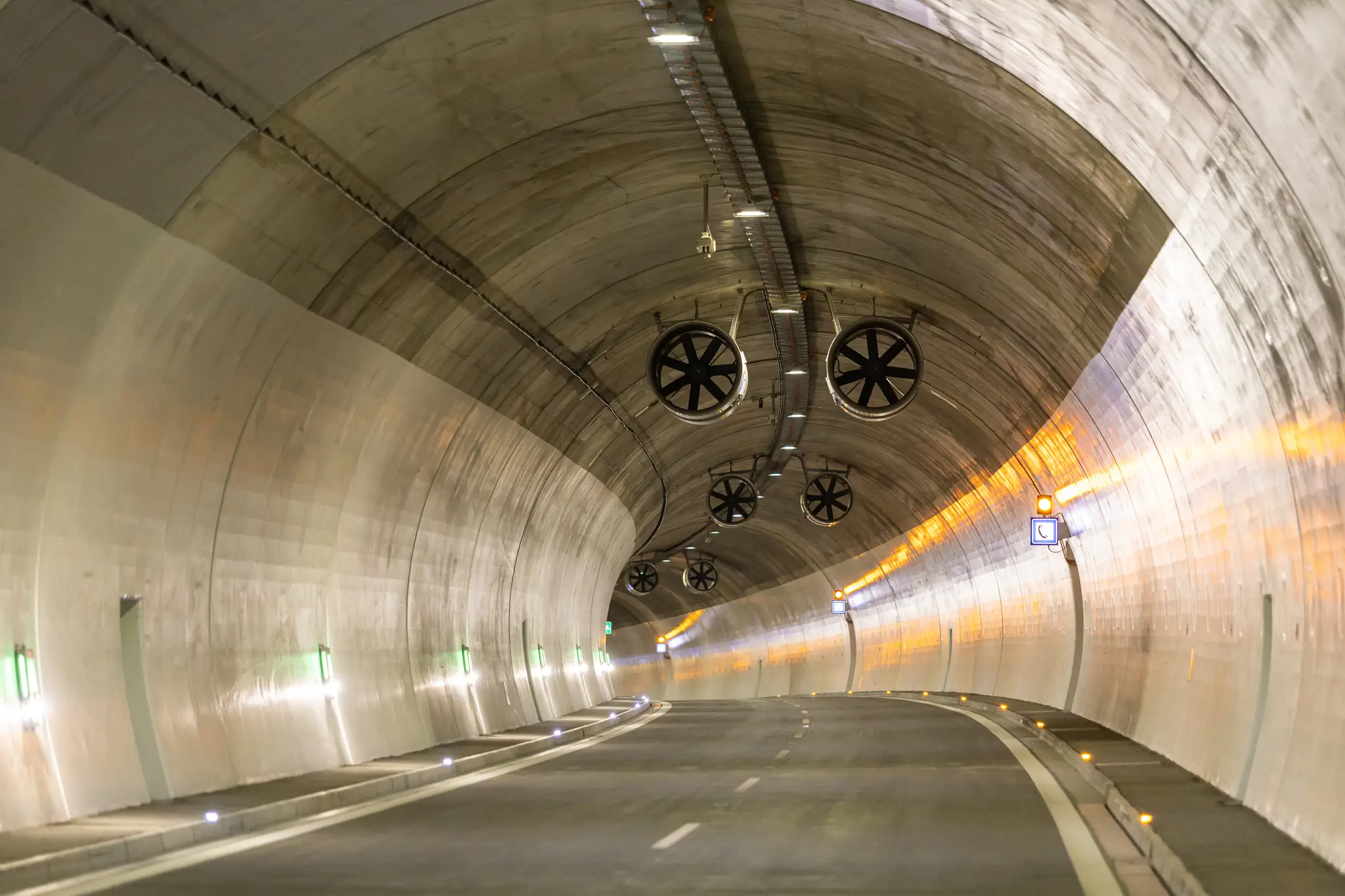 Tunel Višňové počas podujatia Deň otvoreného tunela.