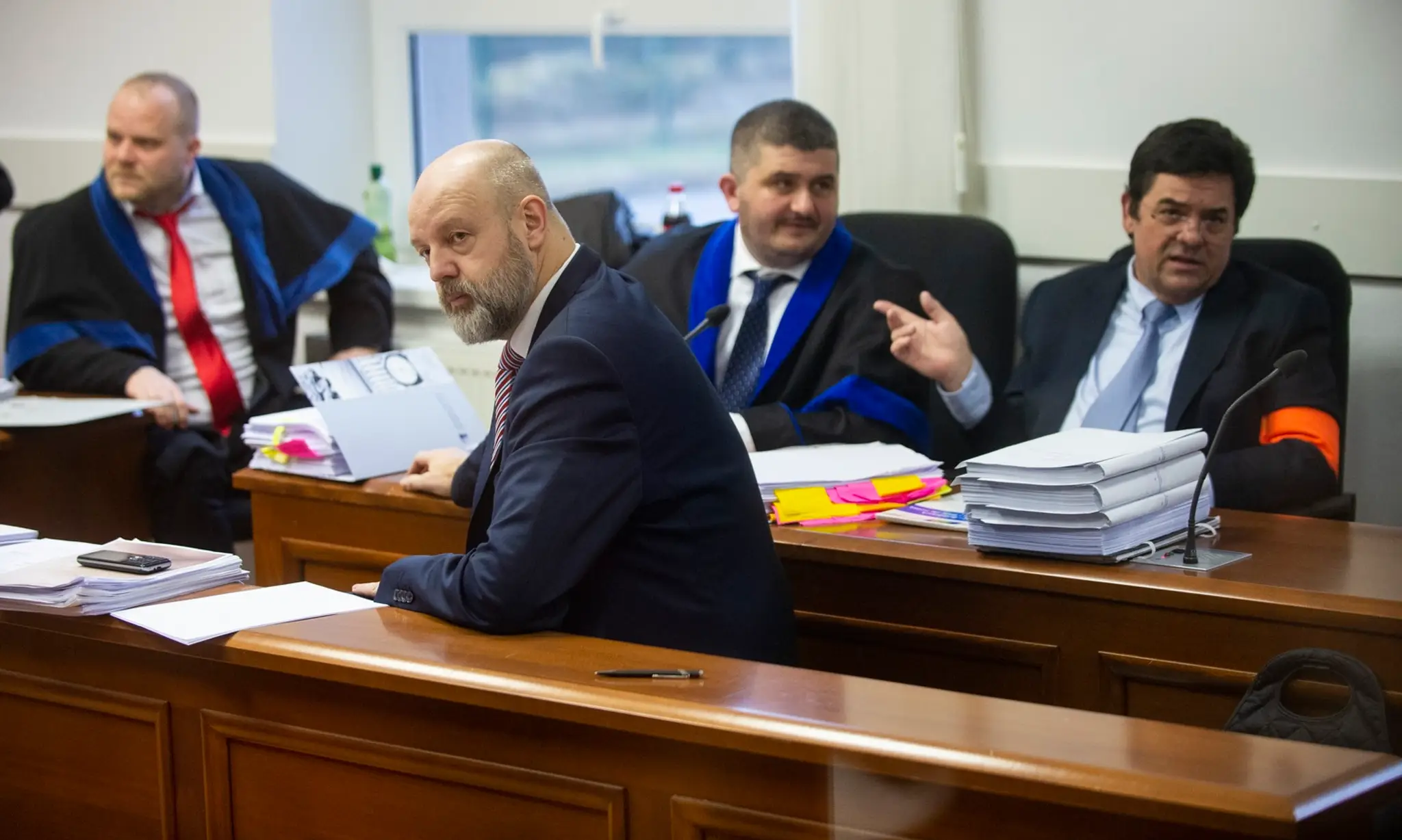 Snemovňa reprezentantov schválila podanie ústavnej žaloby na Trumpa.