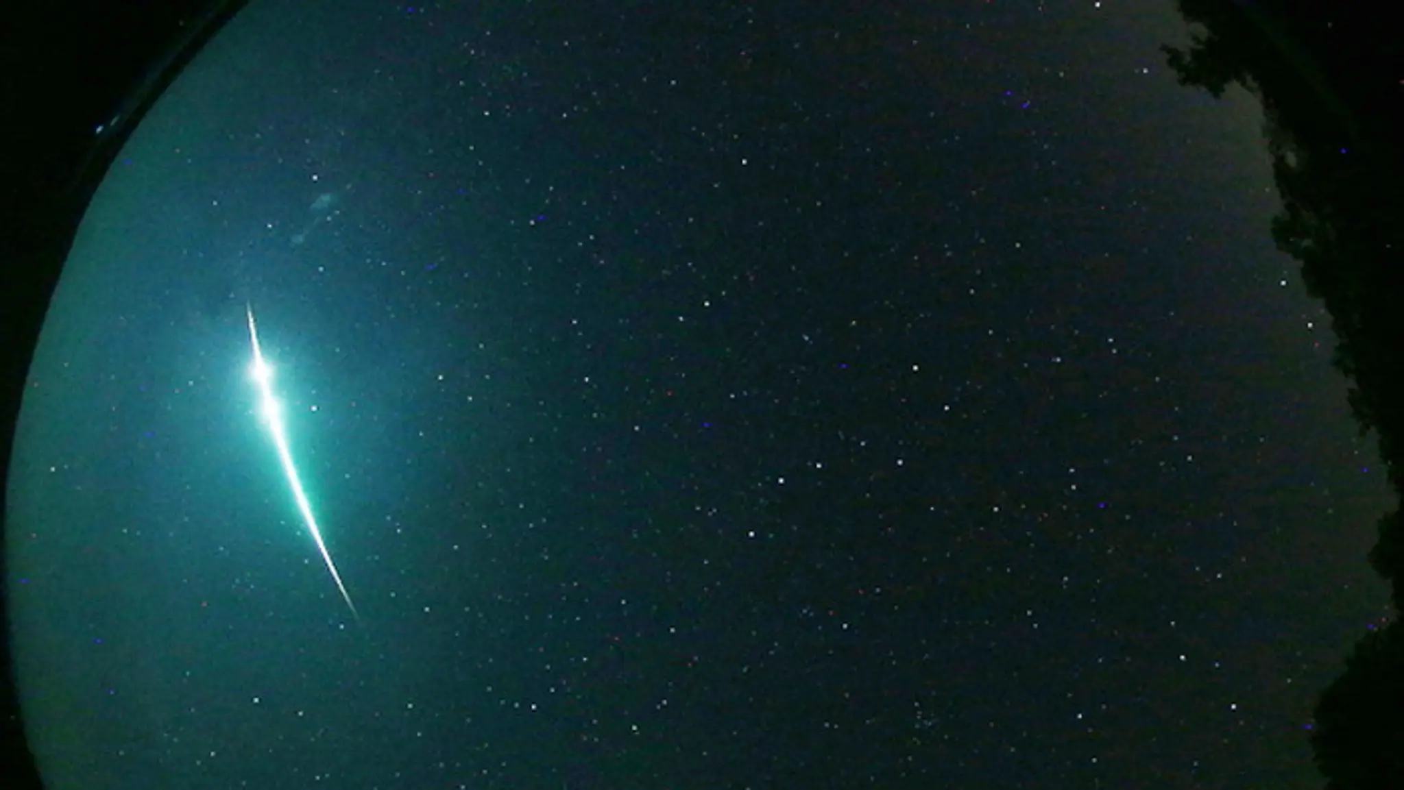 Meteorit zachytený v Astromomickom observatóriu na Kolonickom sedle pri Humennom.