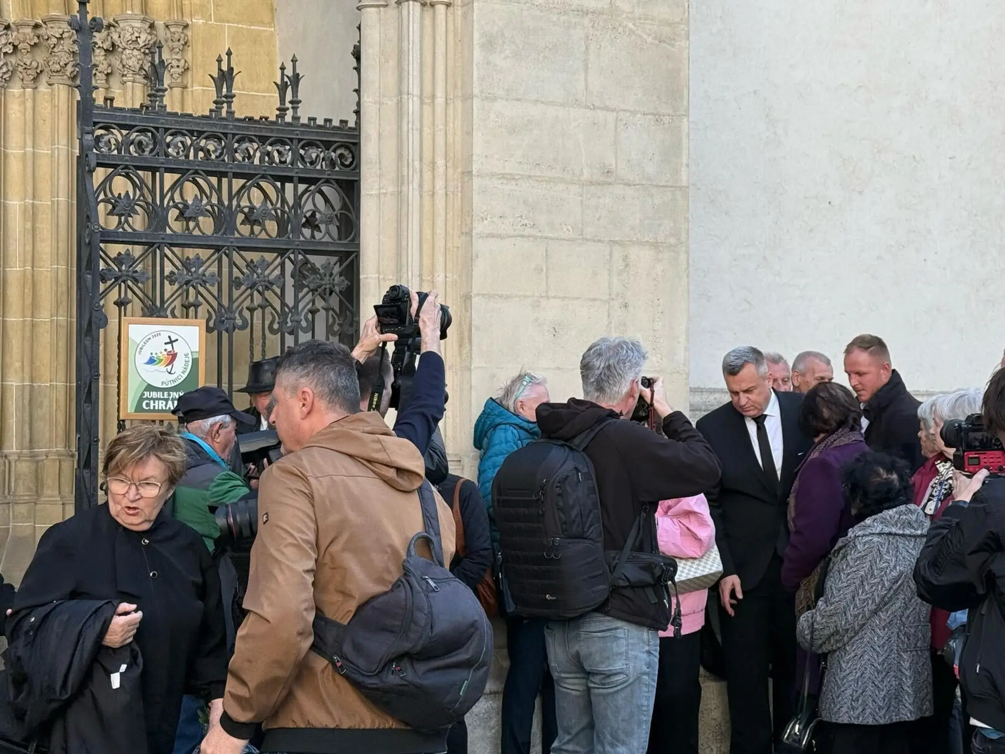 Na pohreb Štefana Kvietika prišiel aj predseda SNS Andrej Danko