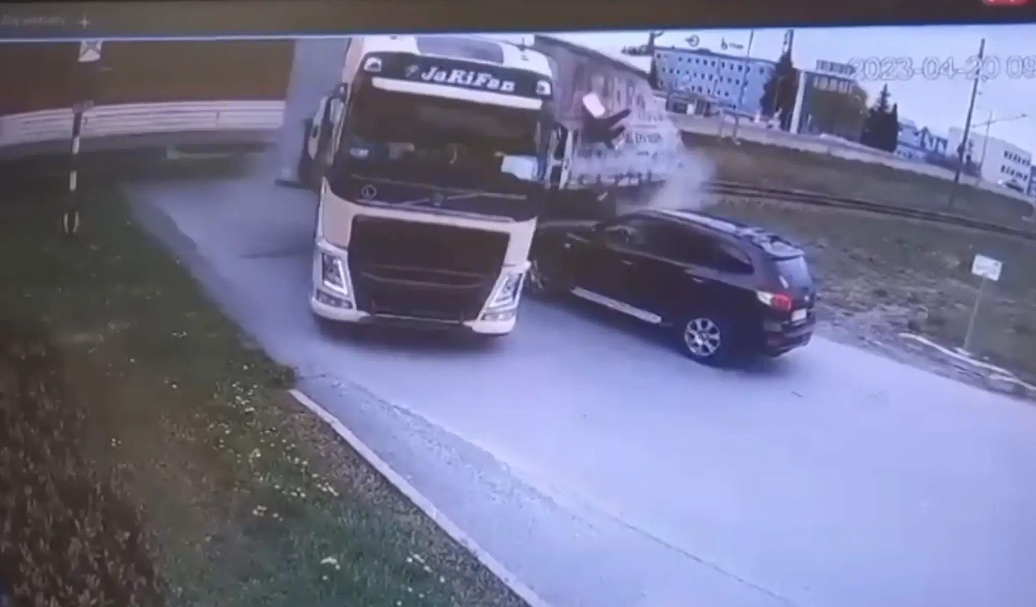 Zrážka vlaku s kamiónom