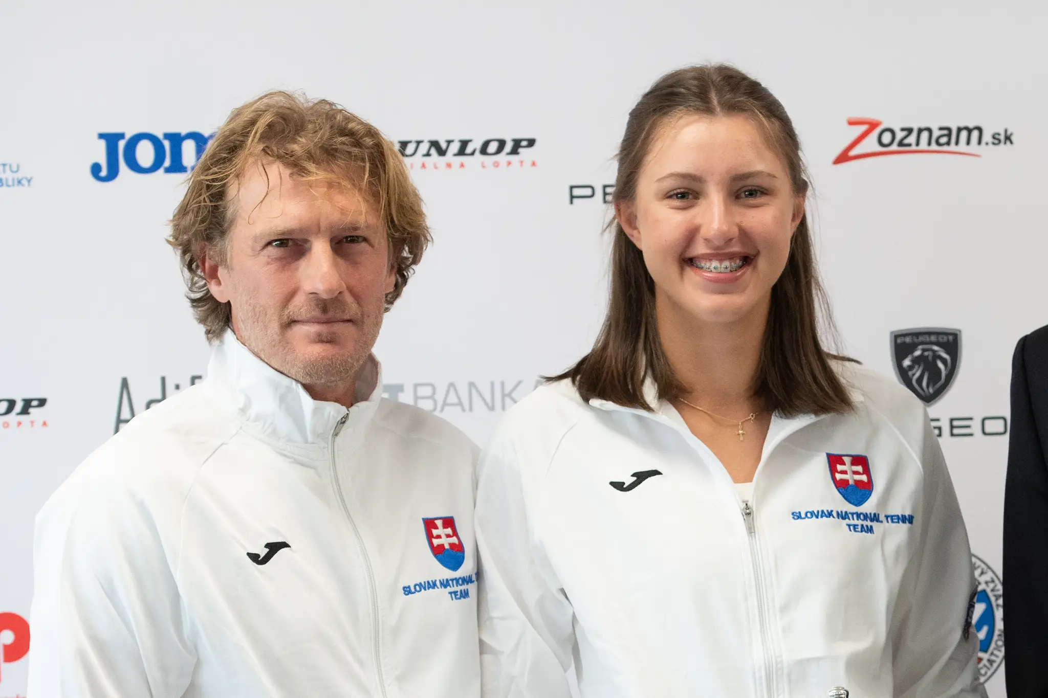 Vpravo juniorská grandslamová víťazka Renáta Jamrichová a jej tréner Ján Matúš.