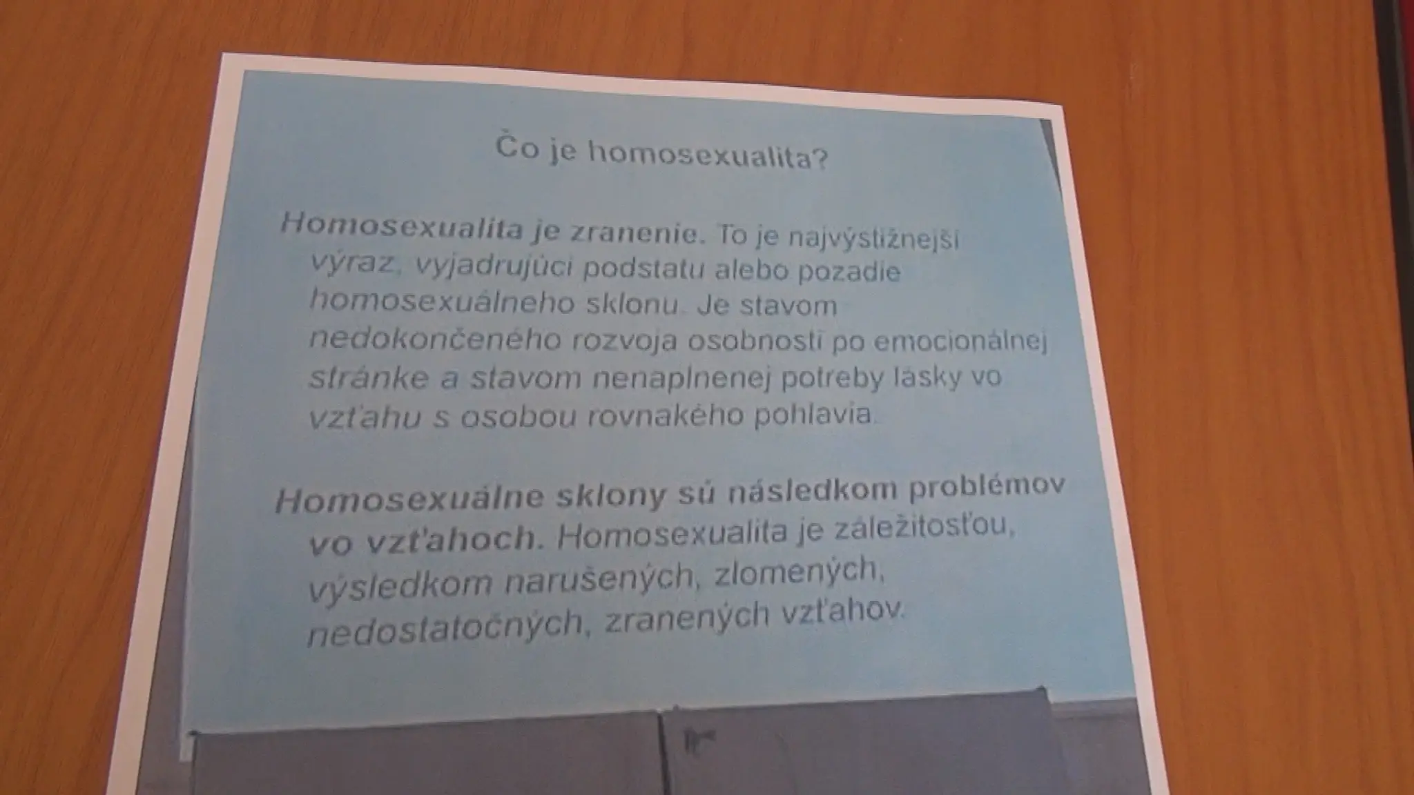 Prezentácia o homosexualite na gymnáziu.