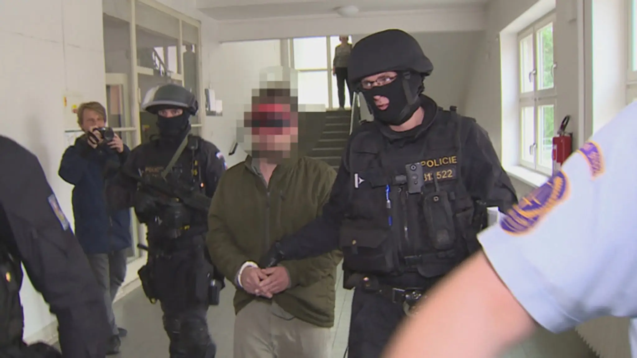 Na snímke vpravo Tomáš Tatar (Slovensko) a vľavo Korbinian Holzer (Nemecko) v zápase základnej A-skupiny Nemecko - Slovensko..jp