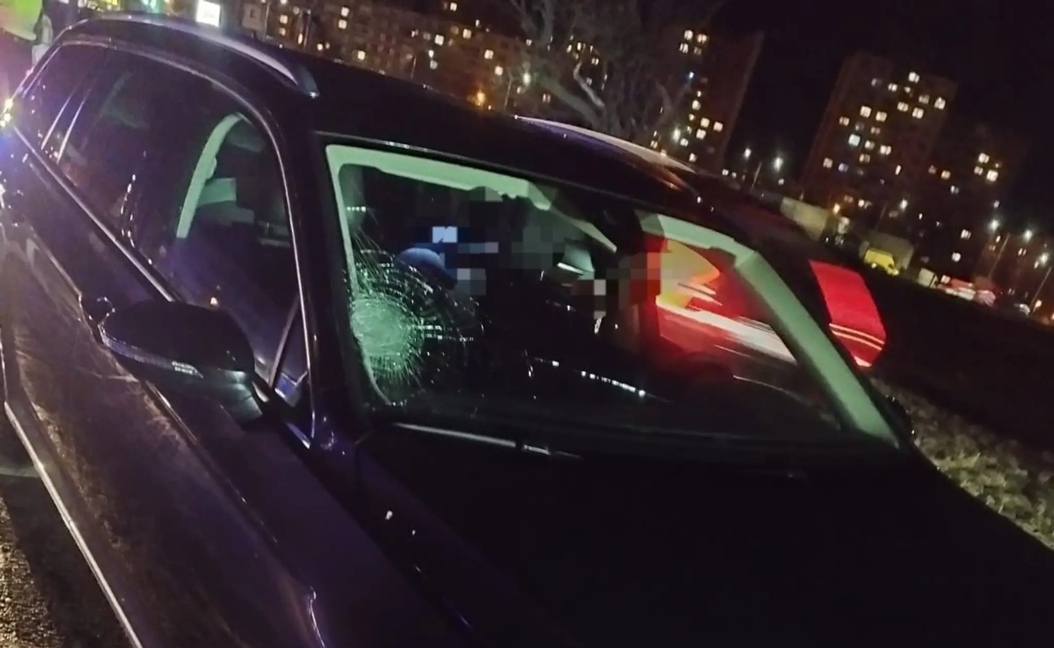 Auto, ktoré staršiu ženu zrazilo.
