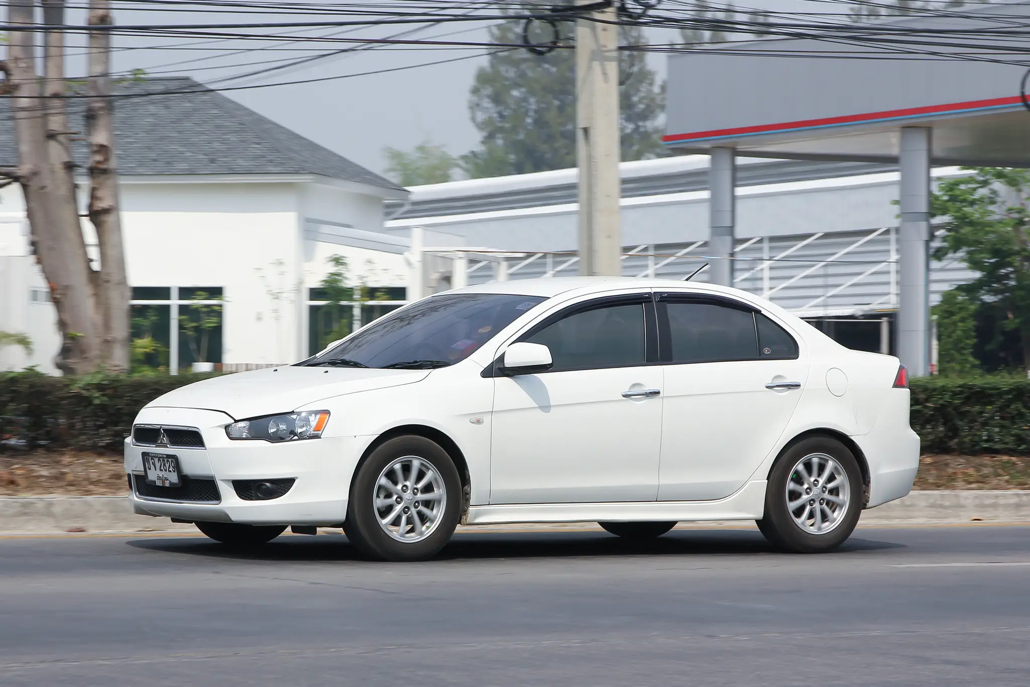Mitsubishi Lancer. 