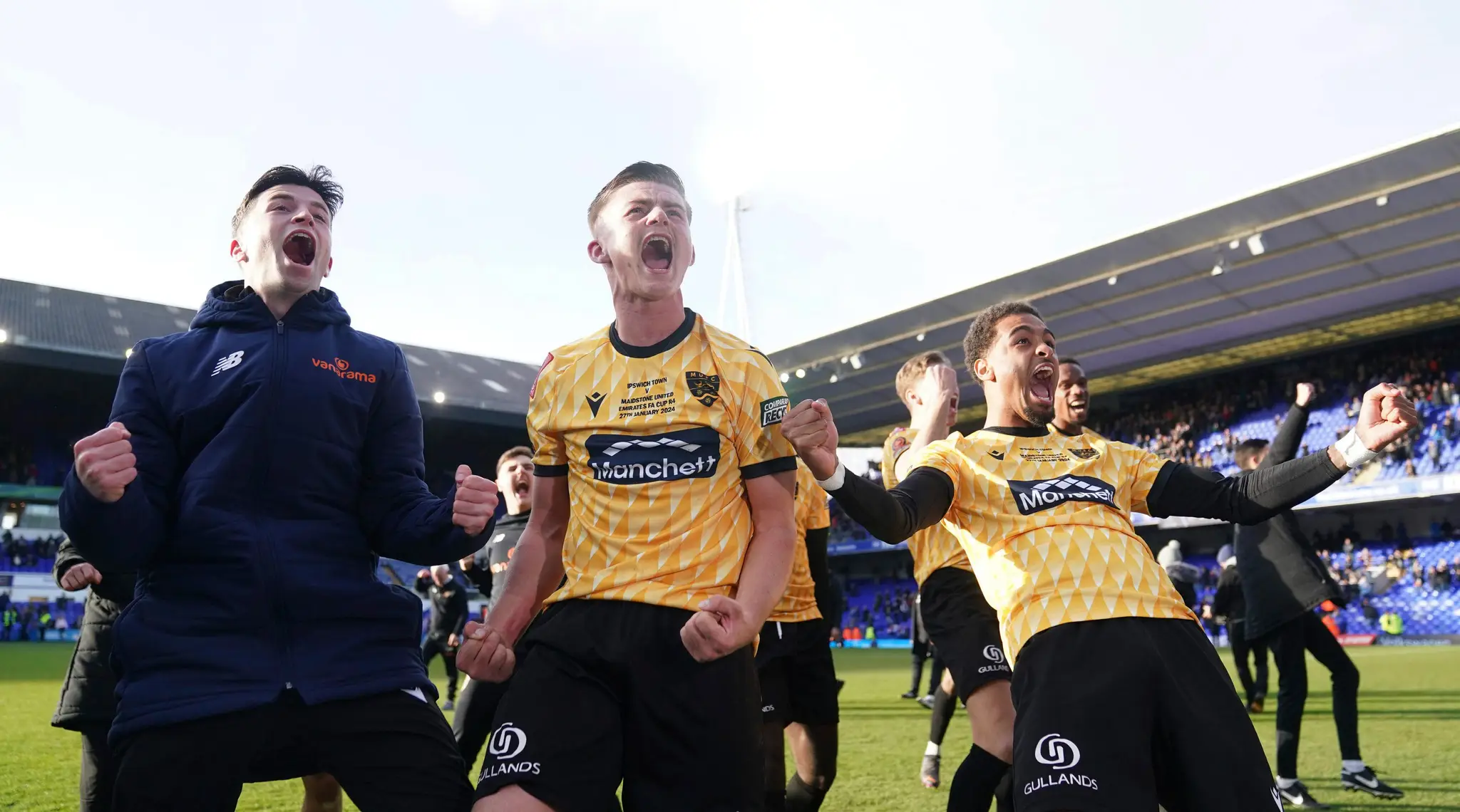 Futbalisti Maidstone United sa v FA Cupe postarali o senzáciu
