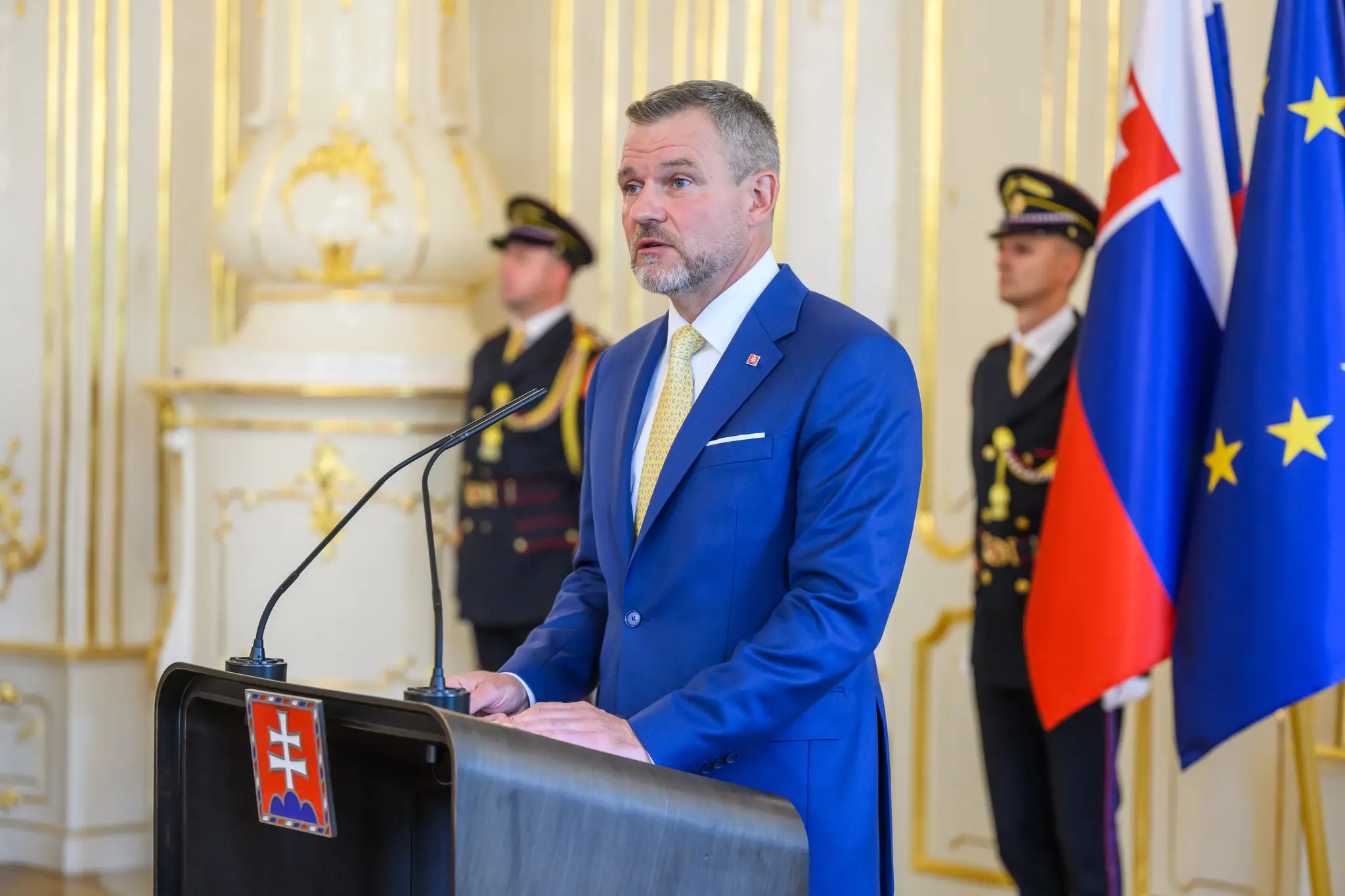 Pellegrini prijal záchranárov z Venezuely.