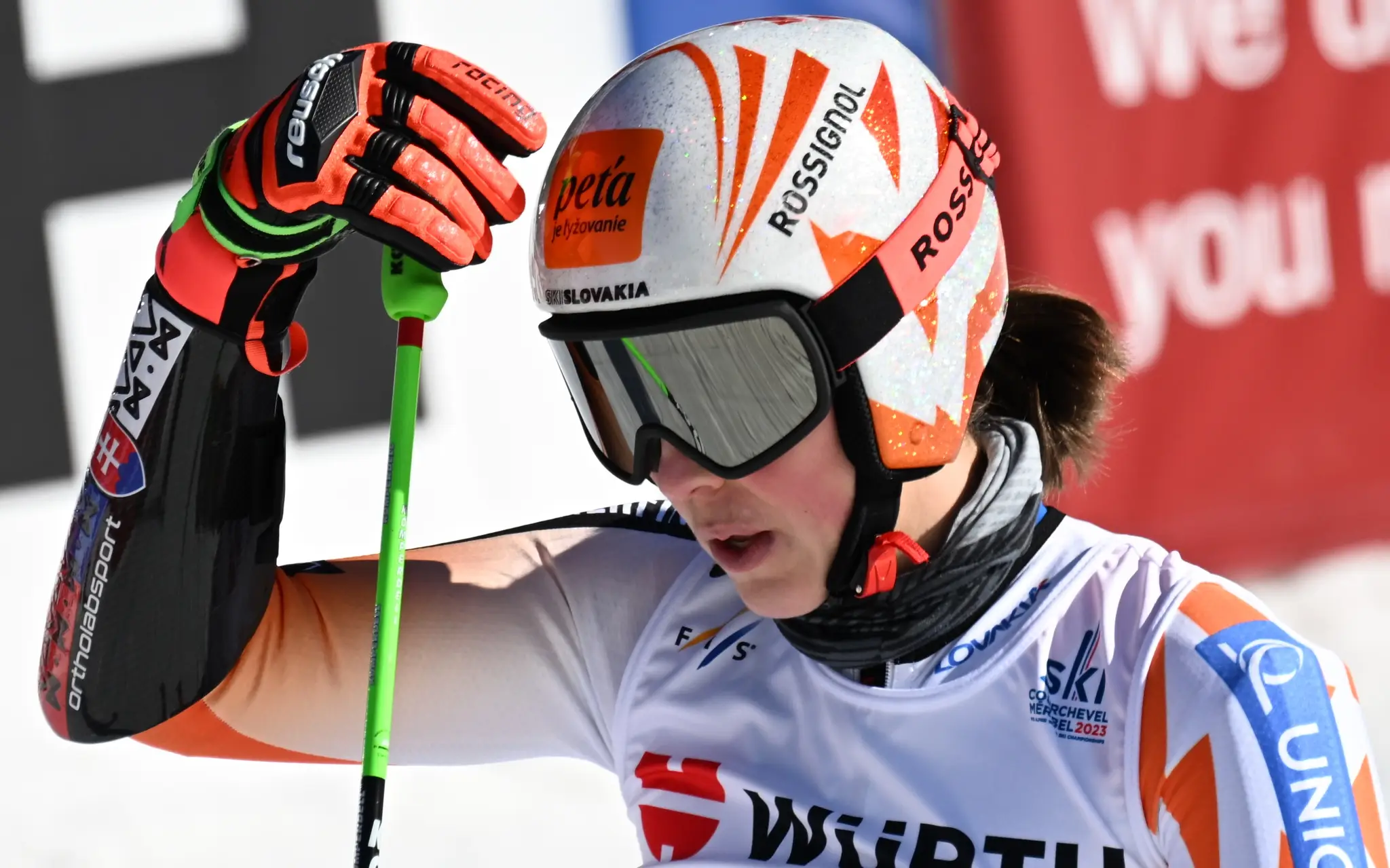 Na snímke slovenská lyžiarka Petra Vlhová reaguje v cieli počas 2. kola obrovského slalomu.