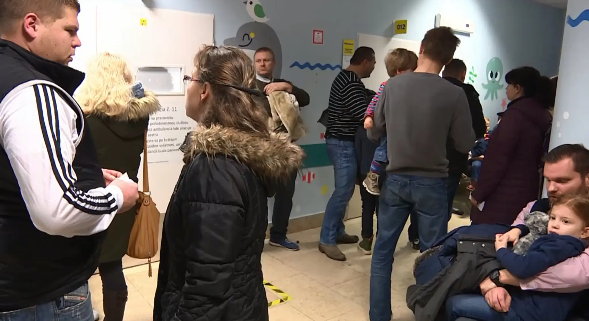 Rodičia čakali na pohotovosti s deťmi v horúčkach aj päť hodín