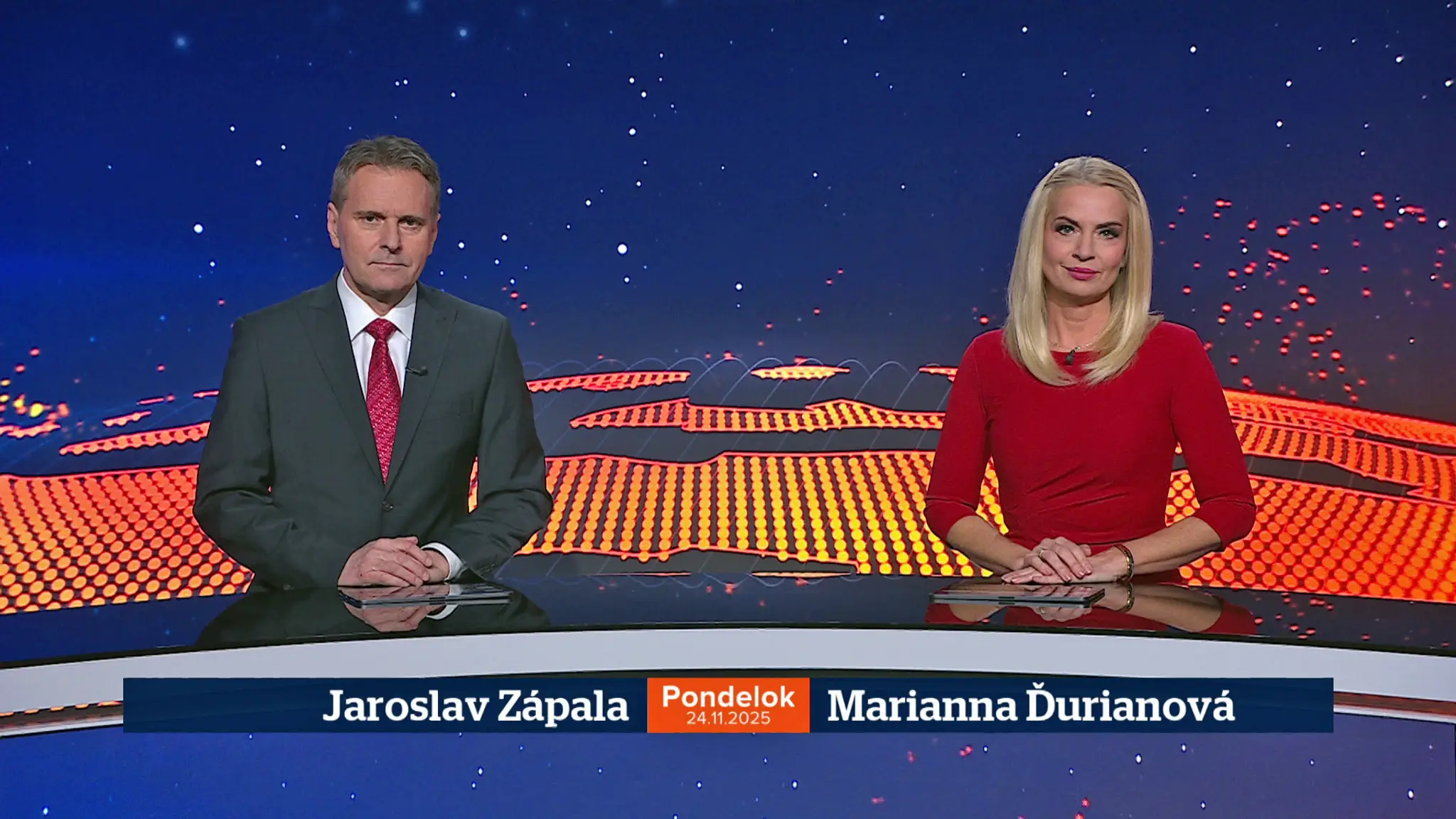 Jaroslav Zápala a Marianna Ďurianová v relácii Televízne noviny