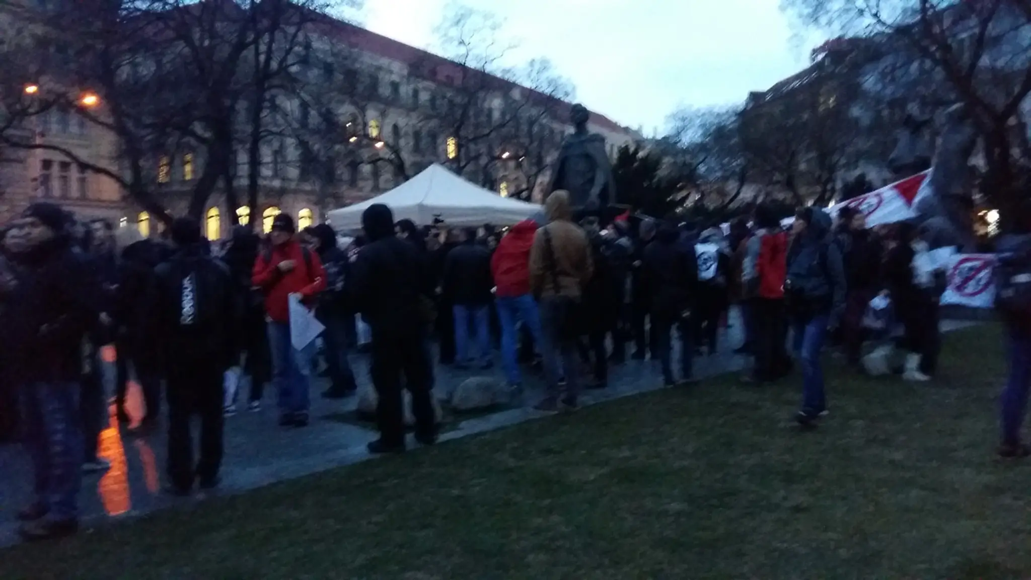Pochod proti Kotlebovi v Bratislave.