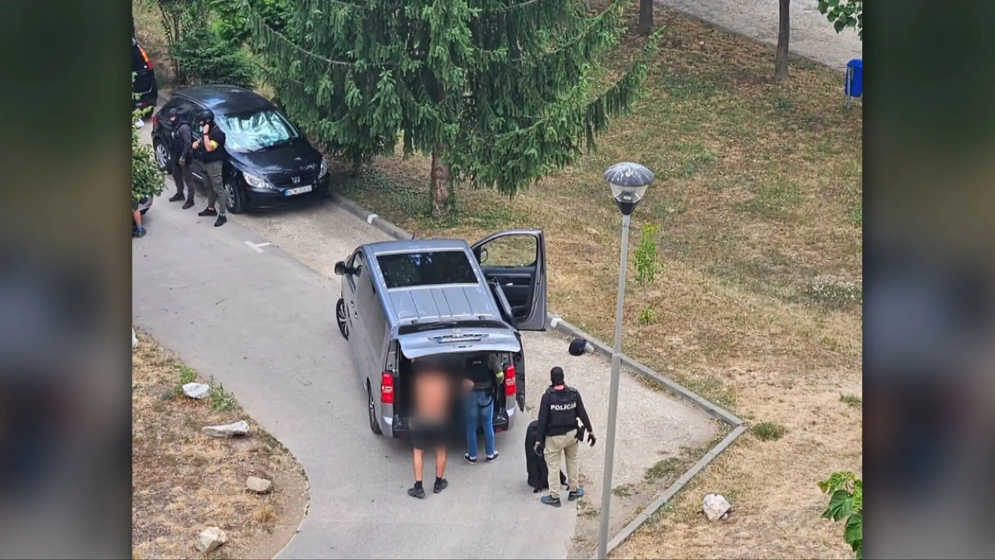 Policajná akcia v Štúrove