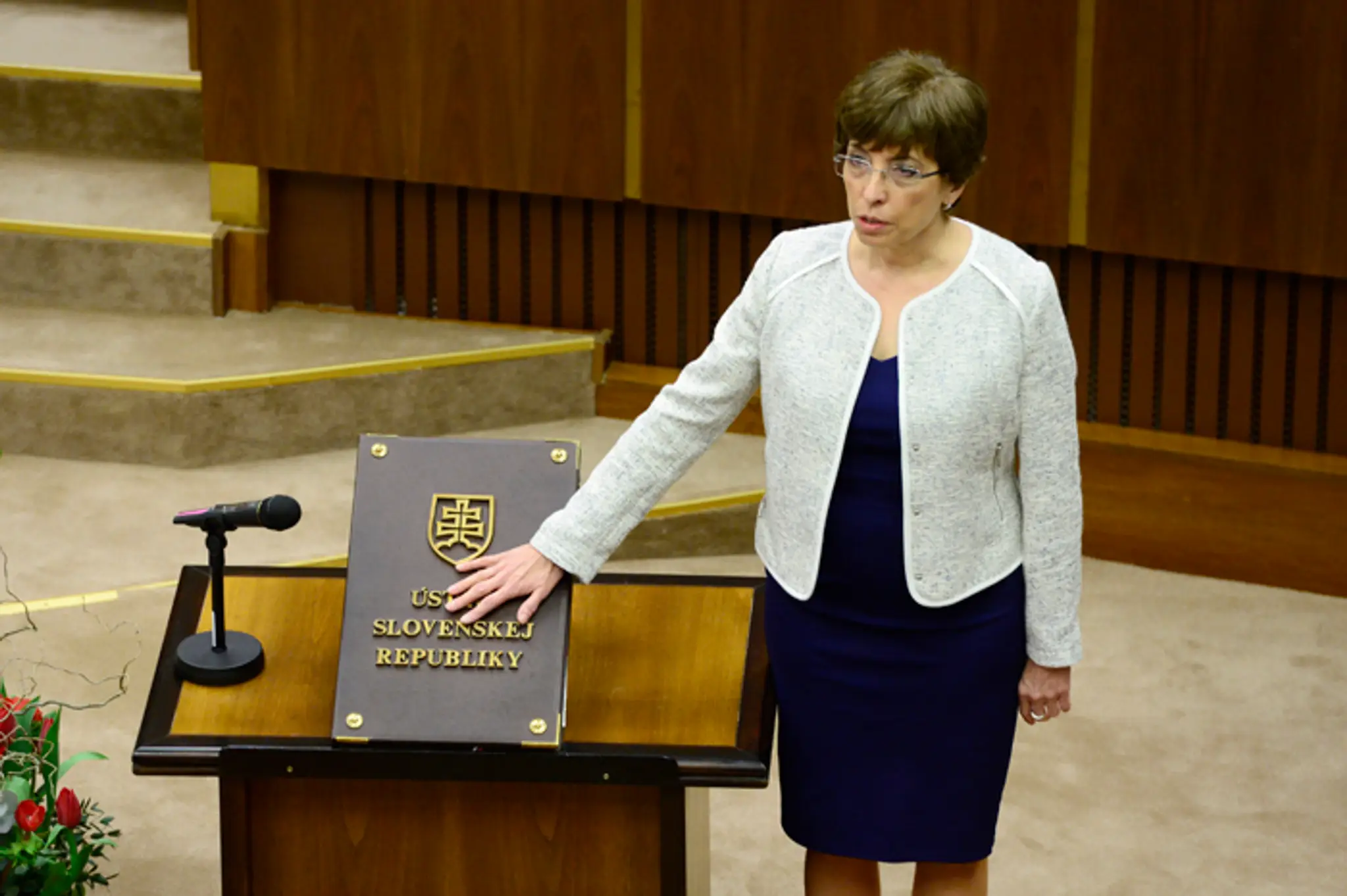 Anna Zemanová (SaS) skladá poslanecký sľub.