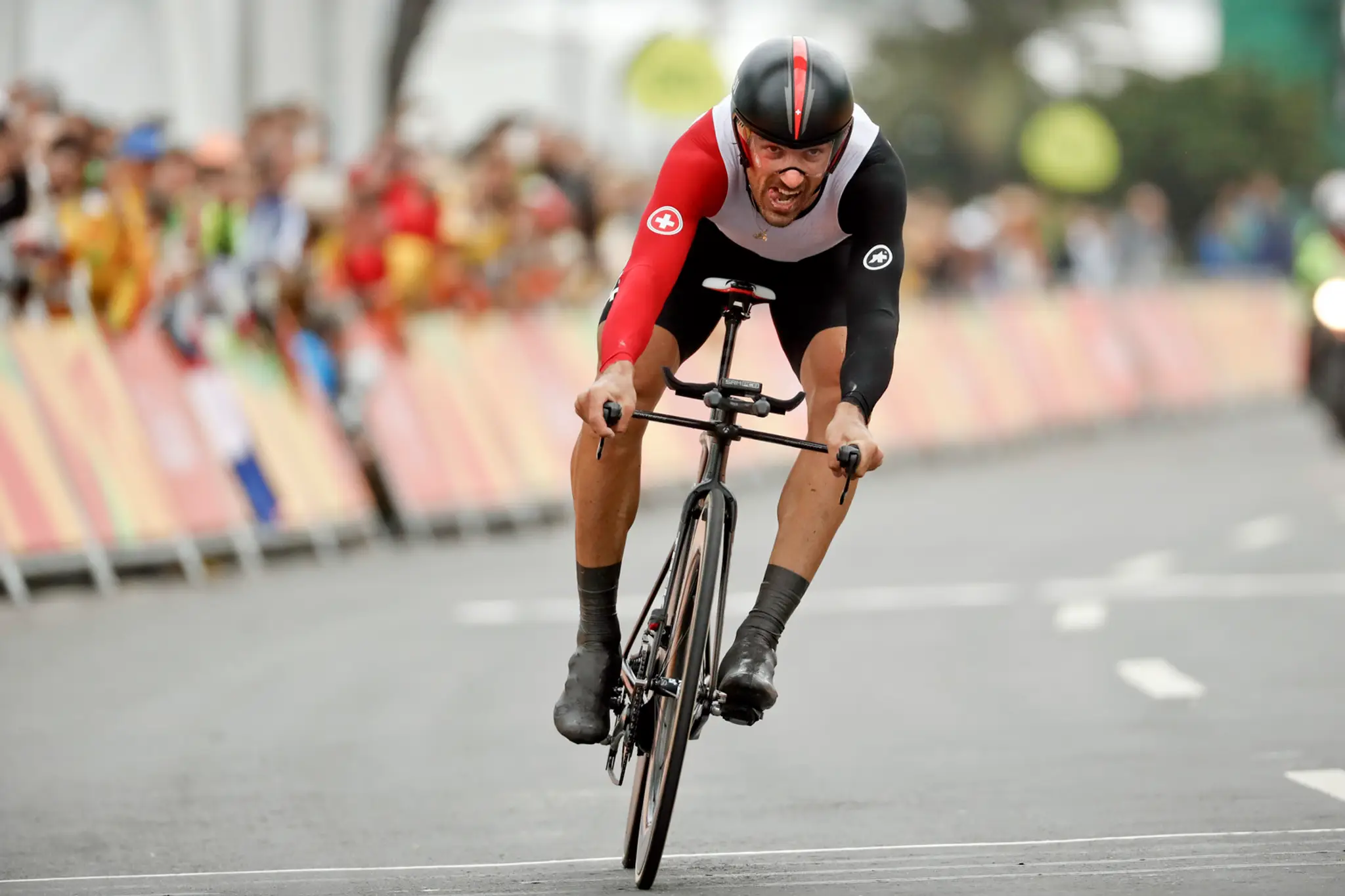 Fabian Cancellara víťazí v časovke jednotlivcov na OH 2016 v Rio de Janeiro.