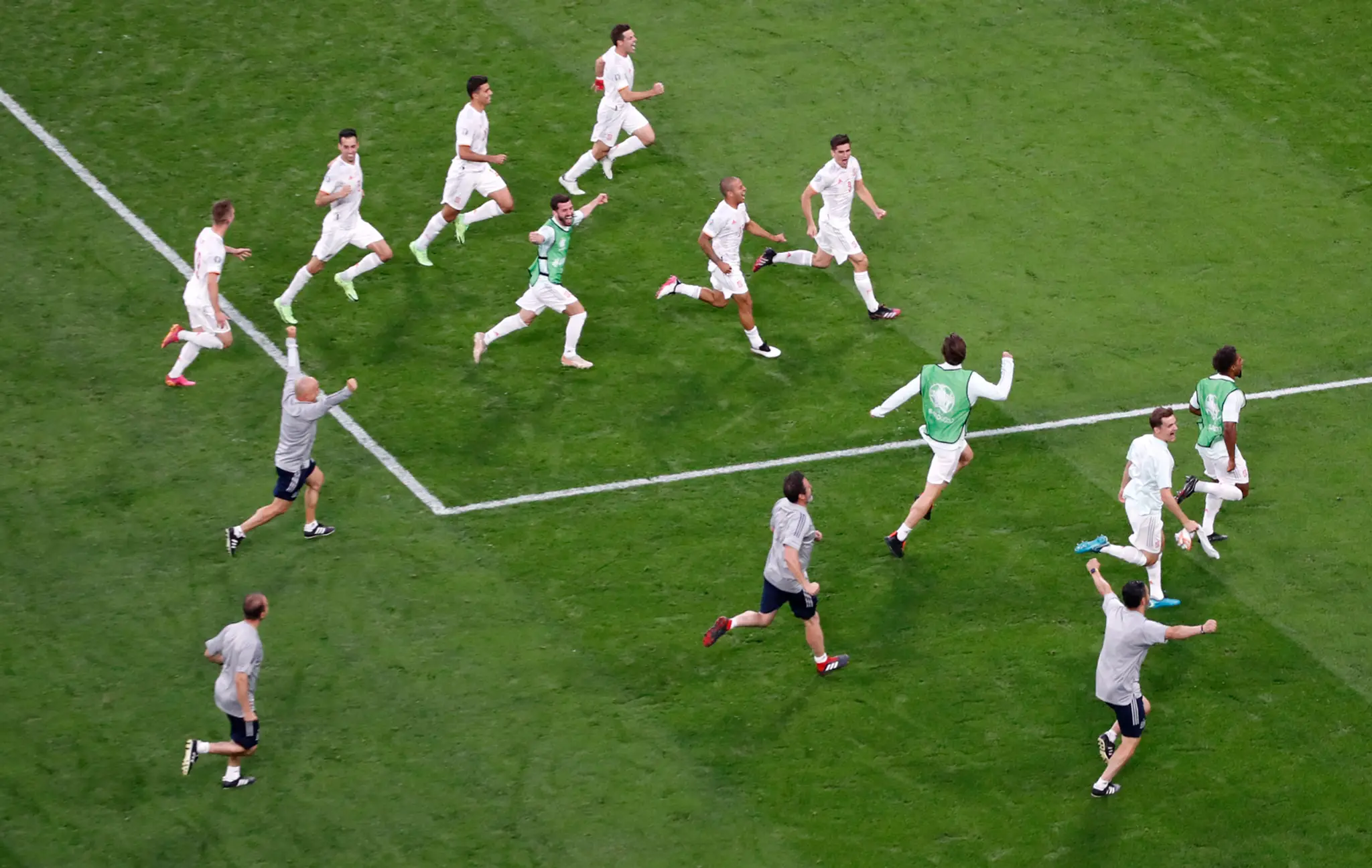 Španieli oslavujú postup do semifinále ME 2020