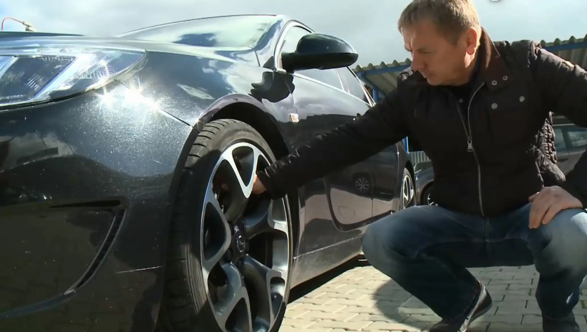 Zisťovali sme, kedy sa jazdené auto oplatí kúpiť, ale aj predať