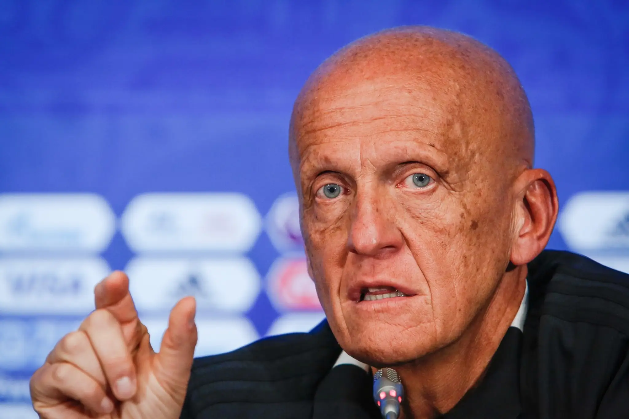 Legendárny futbalový rozhodca Pierluigi Colina