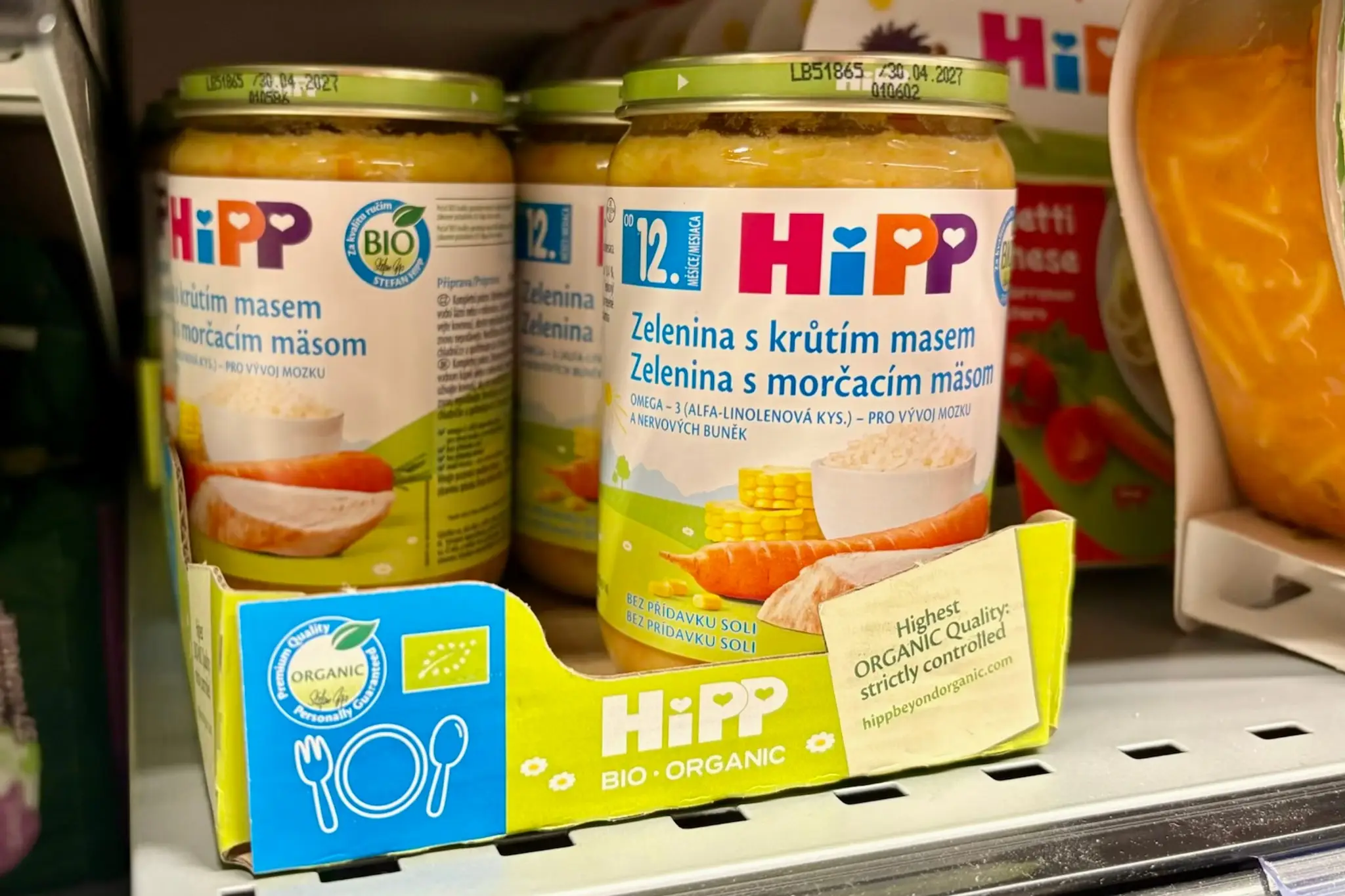 Na snímke dojčenská výživa značky HIPP v regáli v Českých Budějoviciach.