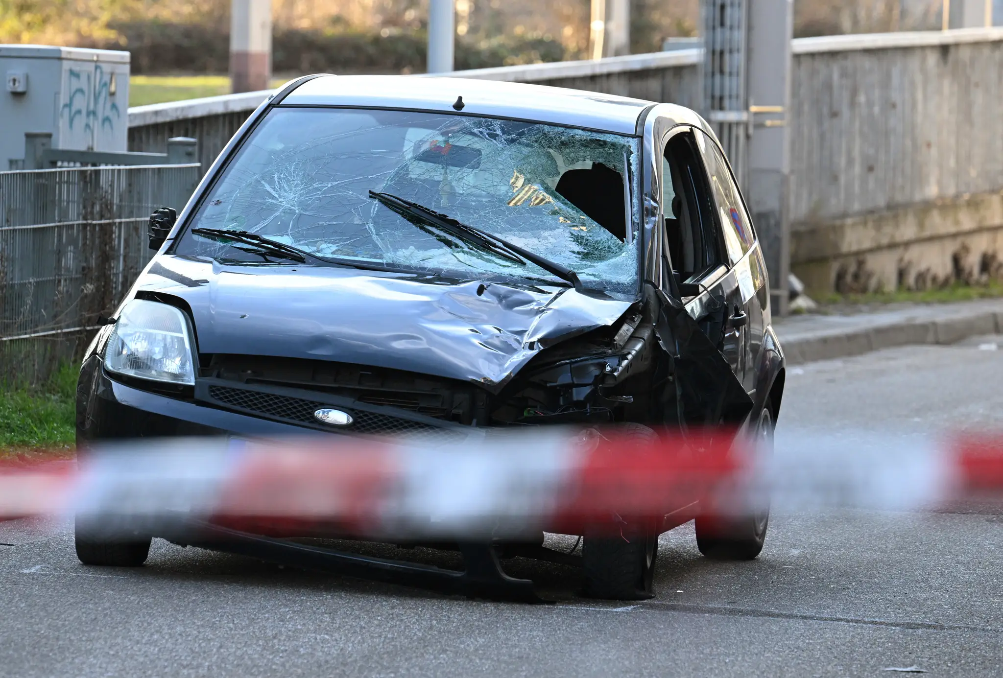 V Mannheime vrazilo auto do davu ľudí