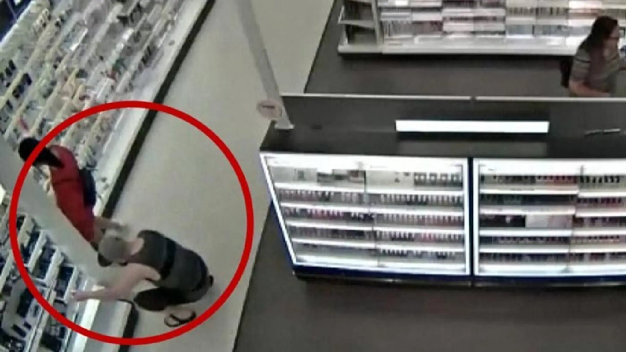 Muža zatkla polícia za zasahovanie do súkromia.