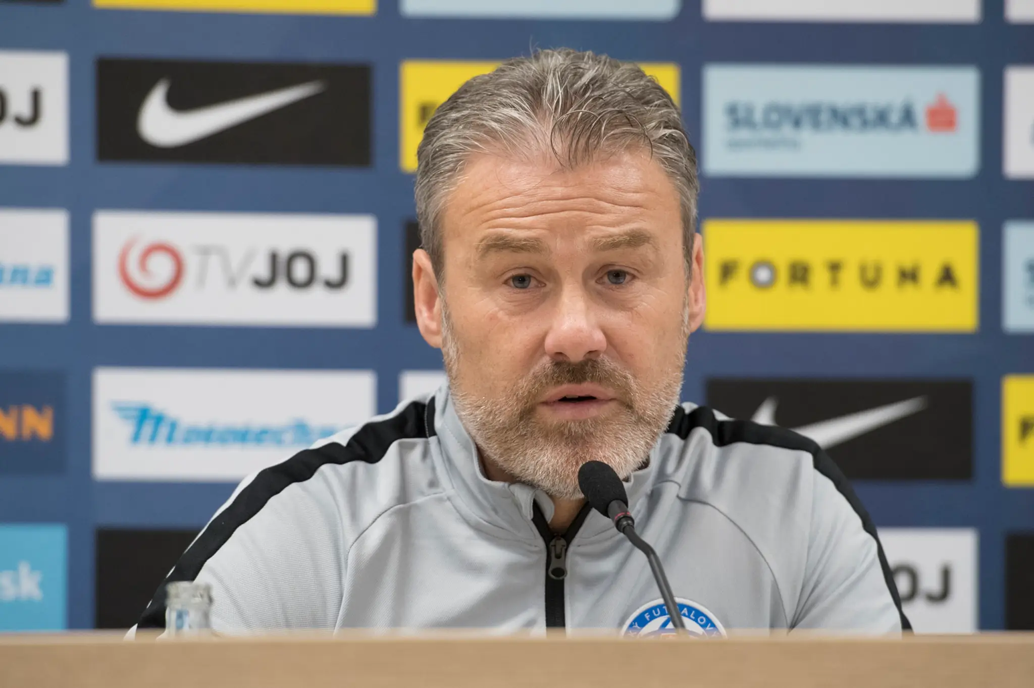 Tréner slovenskej futbalovej reprezentácie Pavel Hapal počas tlačovej konferencie pred duelmi Ligy národov proti Česku a Ukrajin