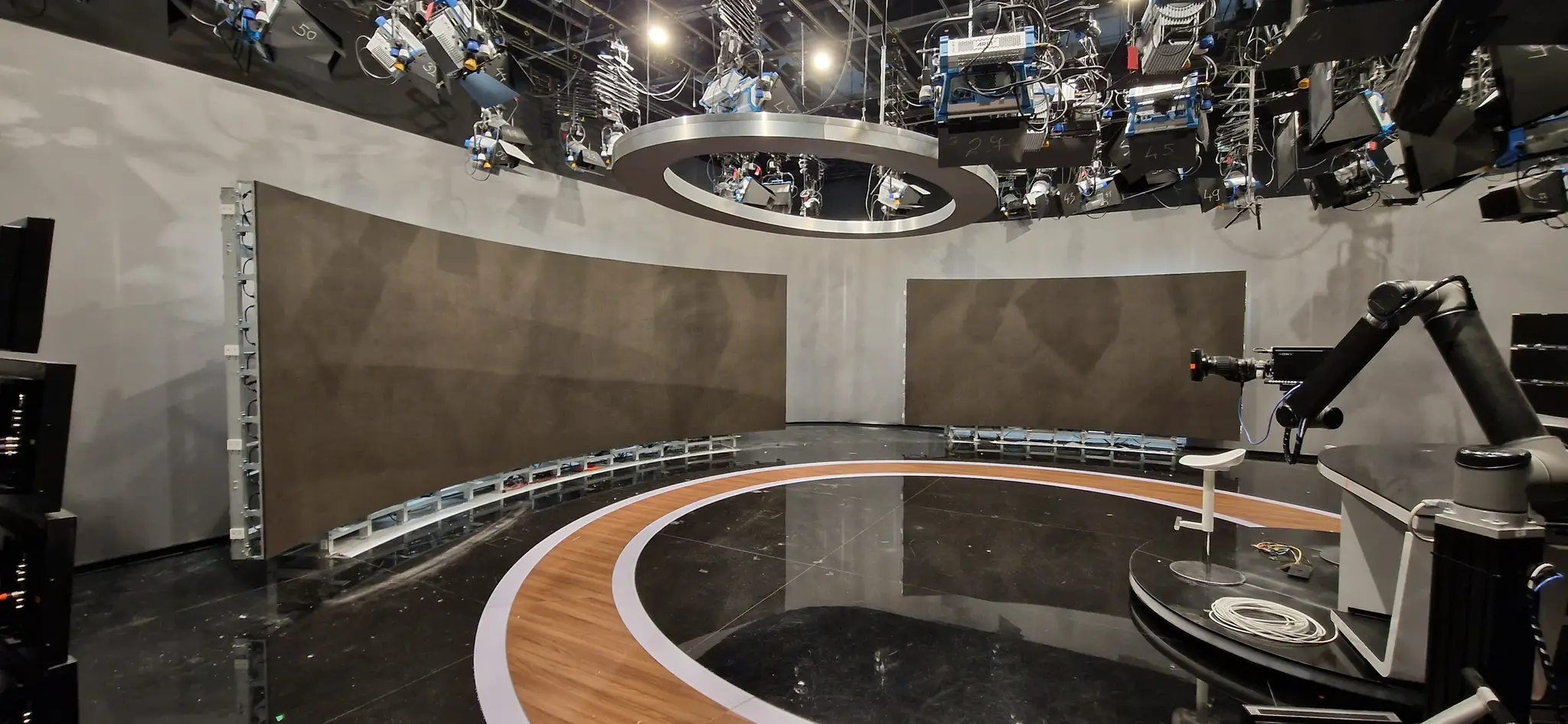 Rekonštrukcia štúdia Televíznych novín.
