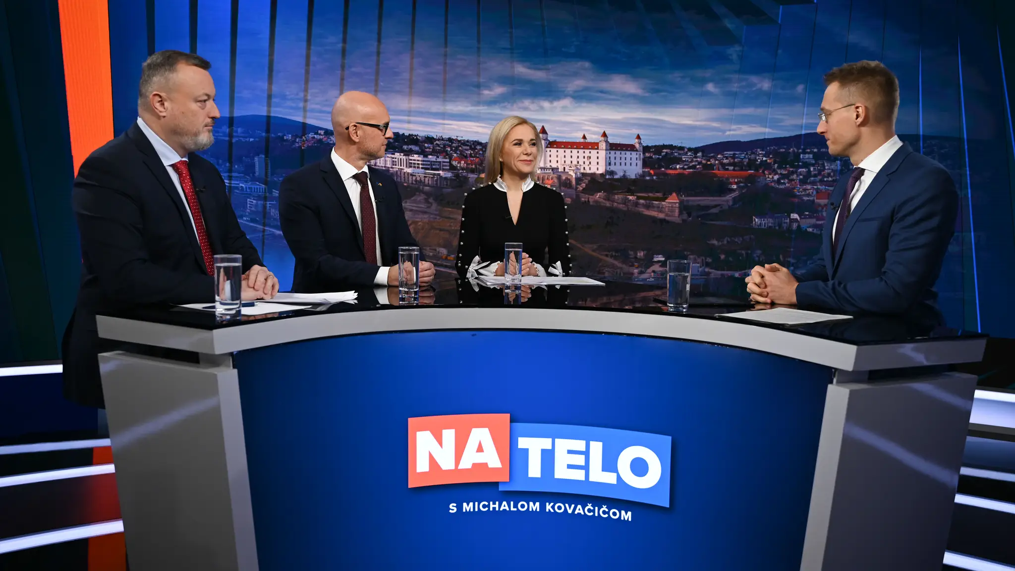 Milan Krajniak, Branislav Gröhling a Denisa Saková v relácii Na telo.