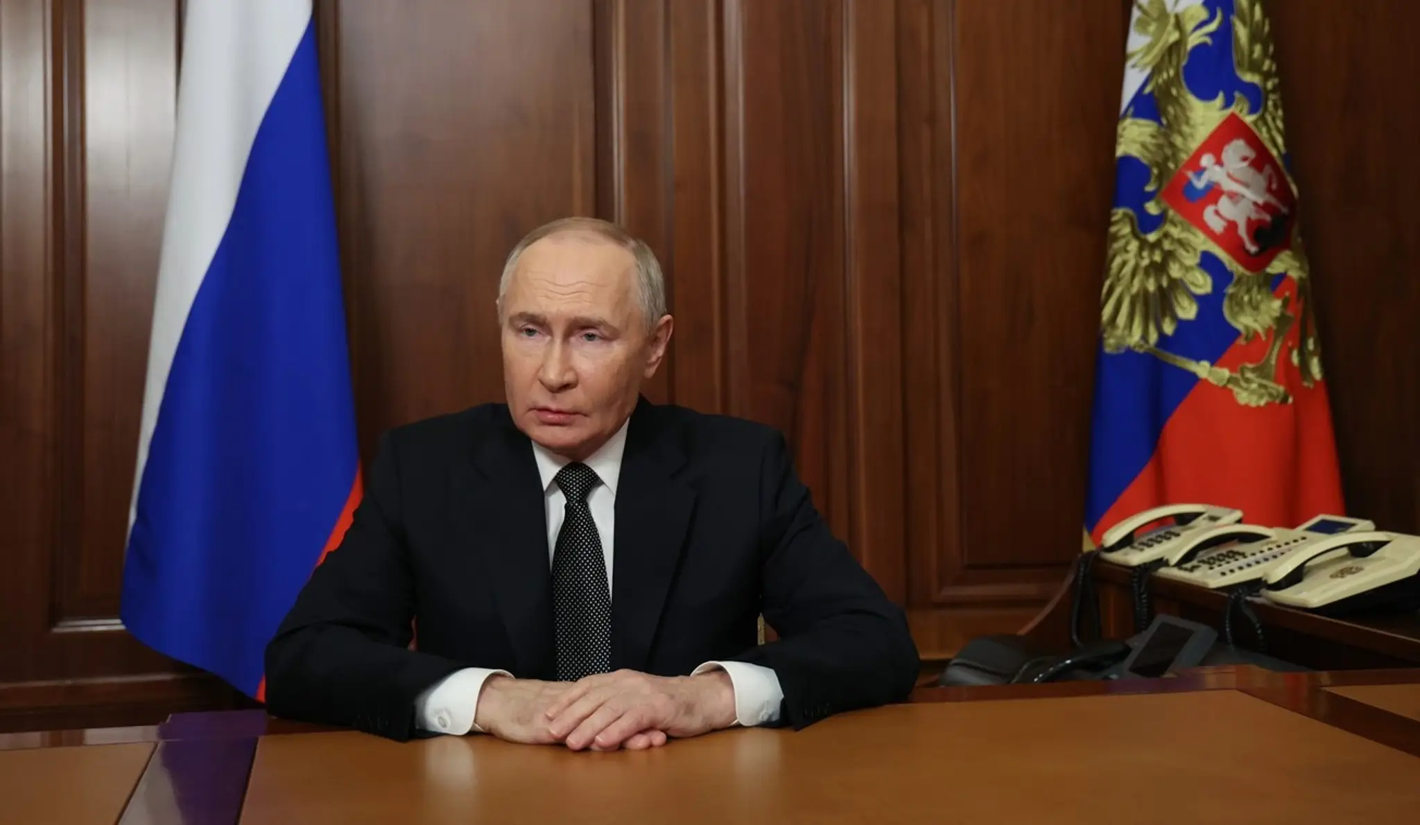 Vladimir Putin informuje o útoku experimentálnou raketou.