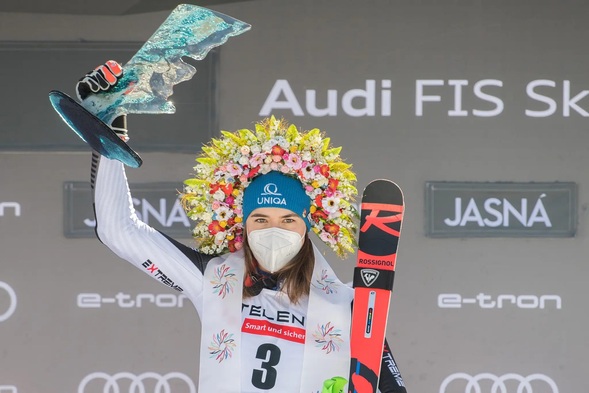Petra Vlhová po víťazstve v obrovskom slalome Svetového pohára v Jasnej v roku 2021