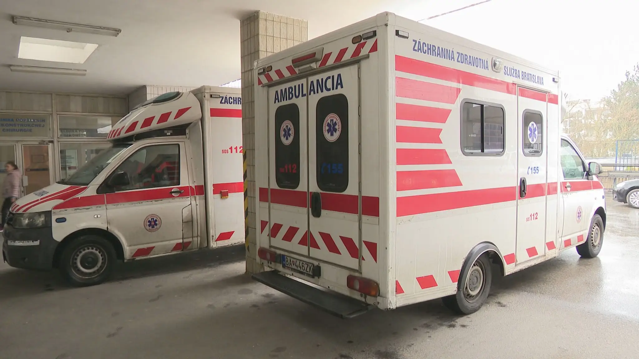 Viete si predstaviť záchranku bez lekára? Na juhu Slovenska je to realita, starostovia sú proti