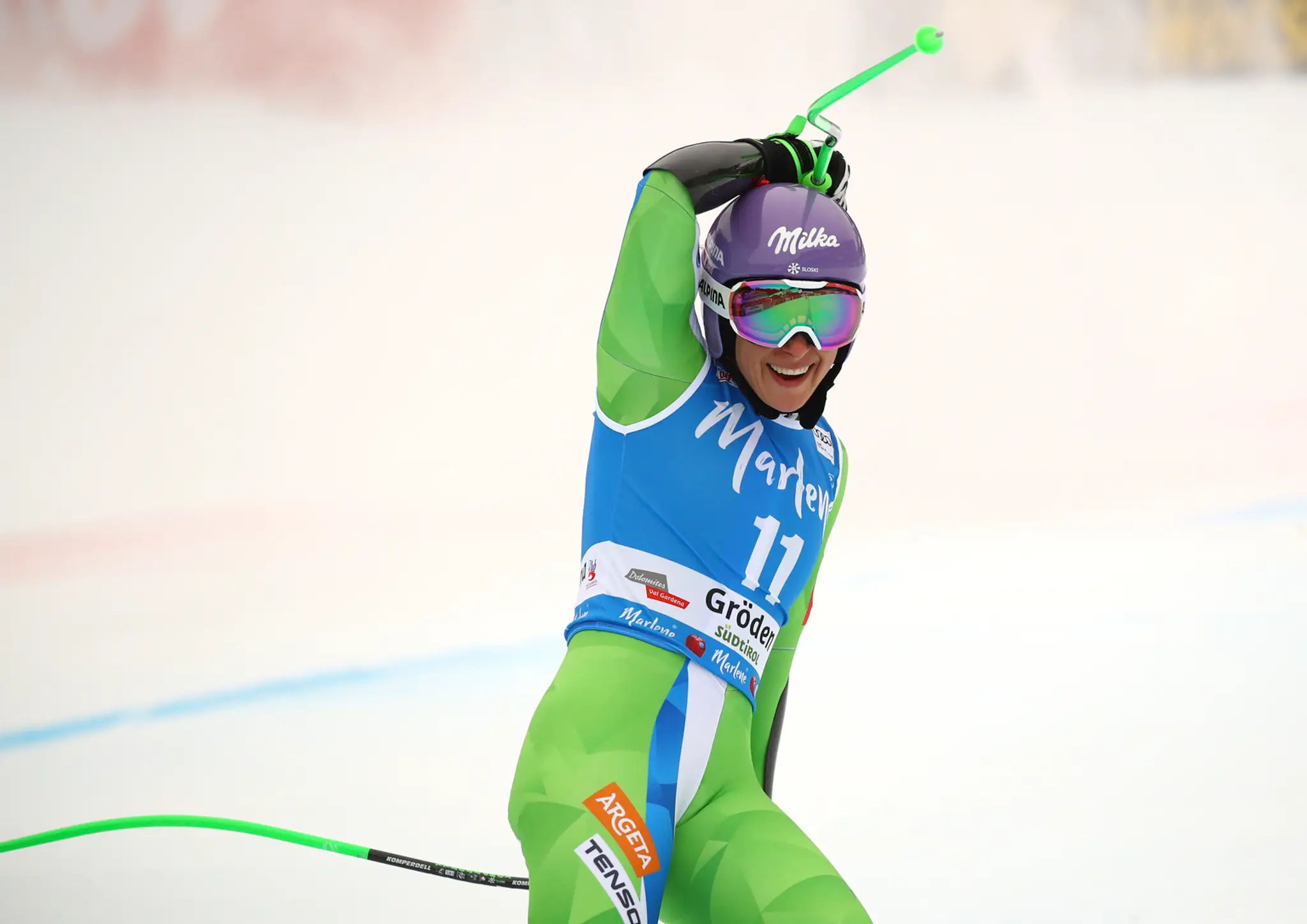 Alpská lyžiarka Ilka Štuhecová reaguje v cieli super-G vo Val Gardene.
