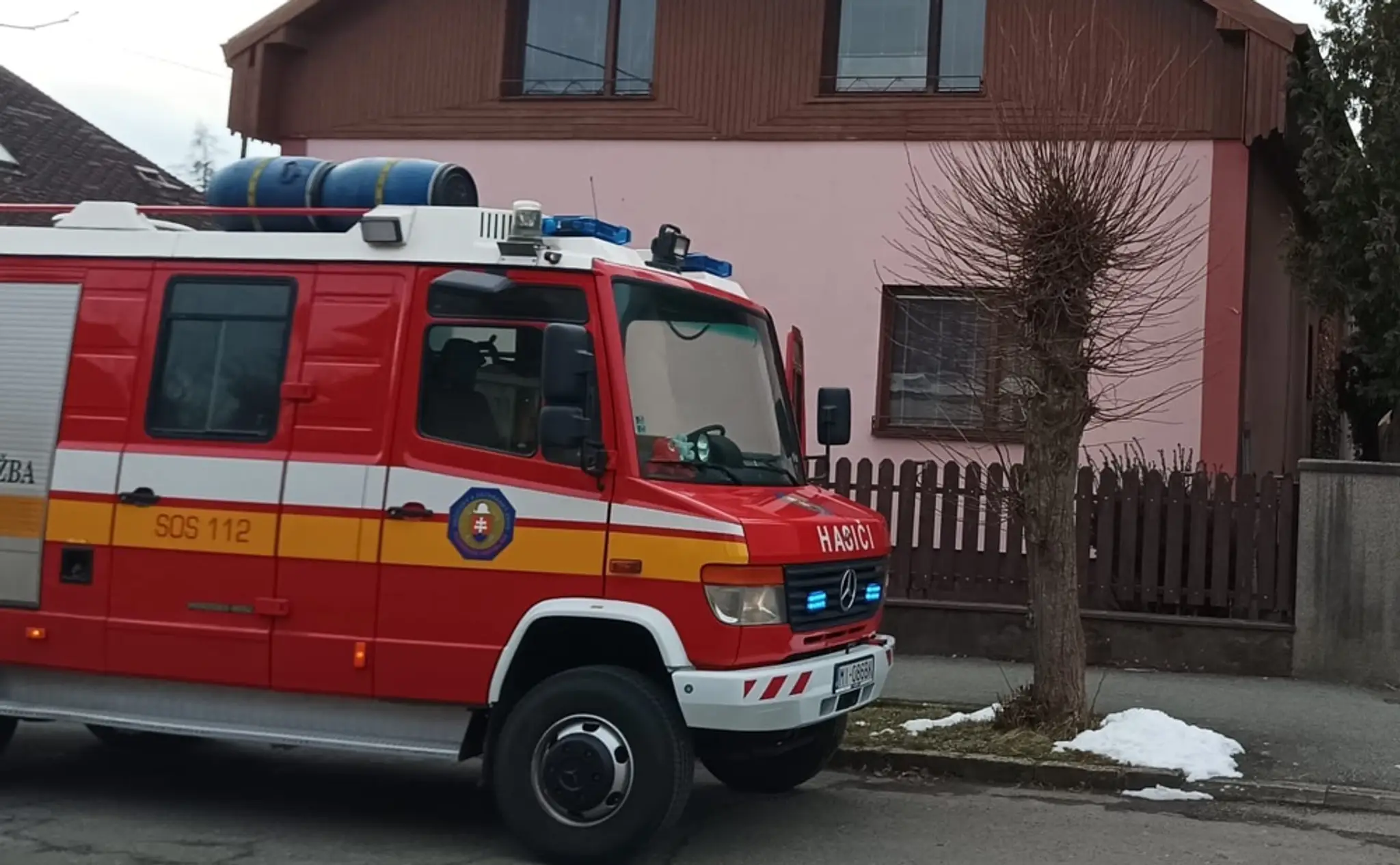 Dom, v ktorom našli obesenú ženu v Michalovciach.