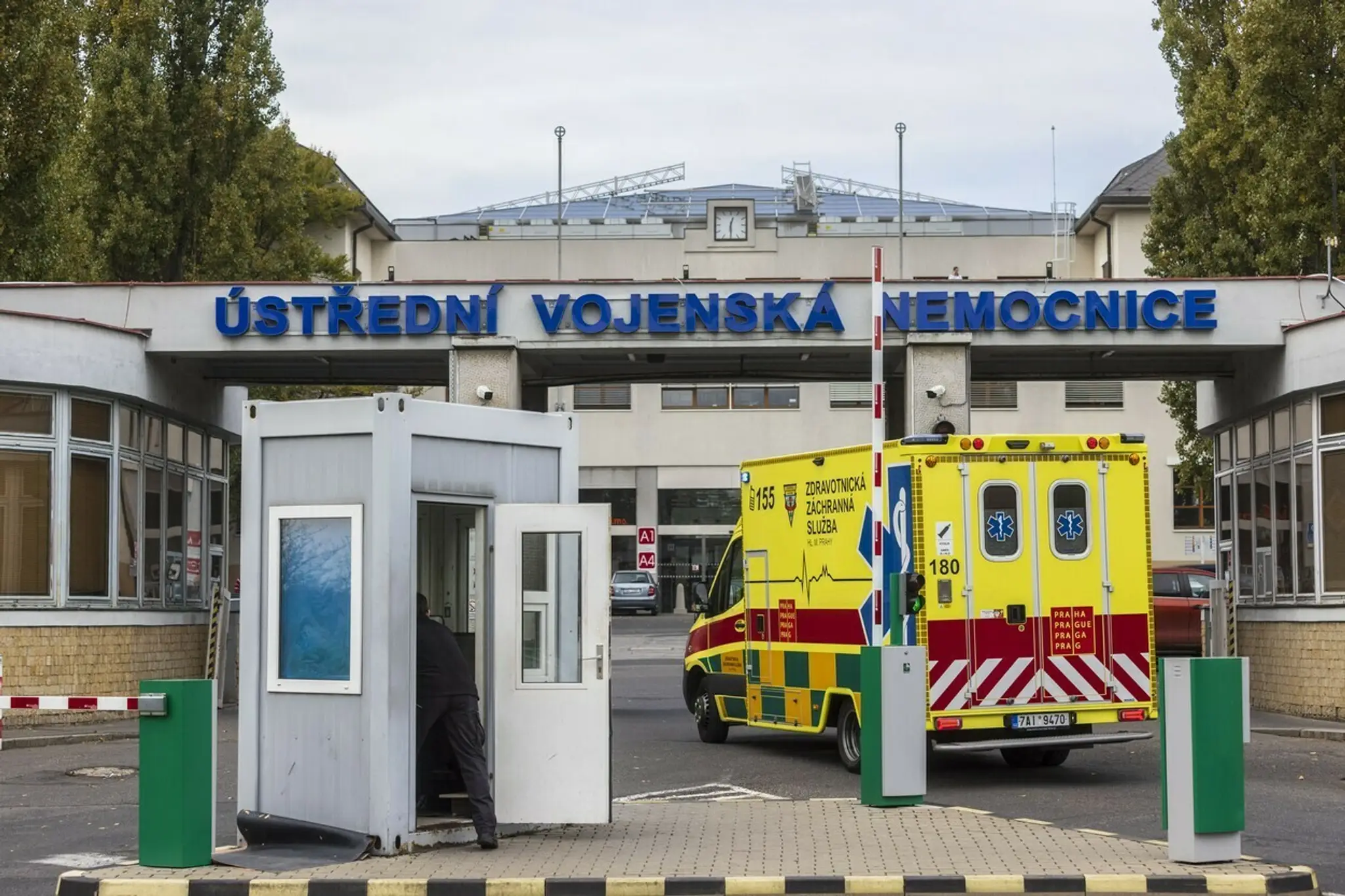 Miloš Zeman leží v Ústrednej vojenskej nemocnici v Prahe