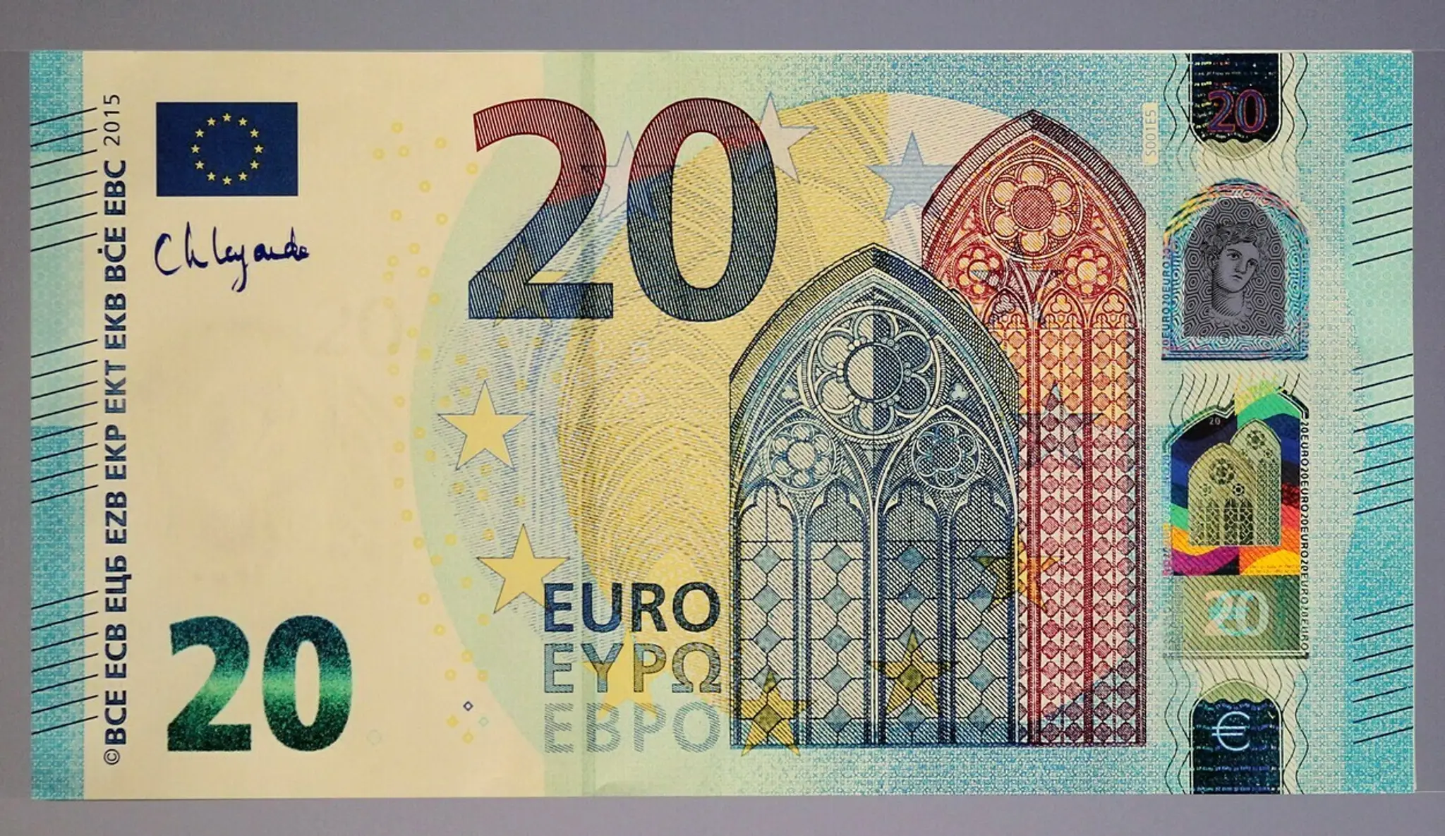 Eurobankovka s podpisom Christine Lagardeovej.