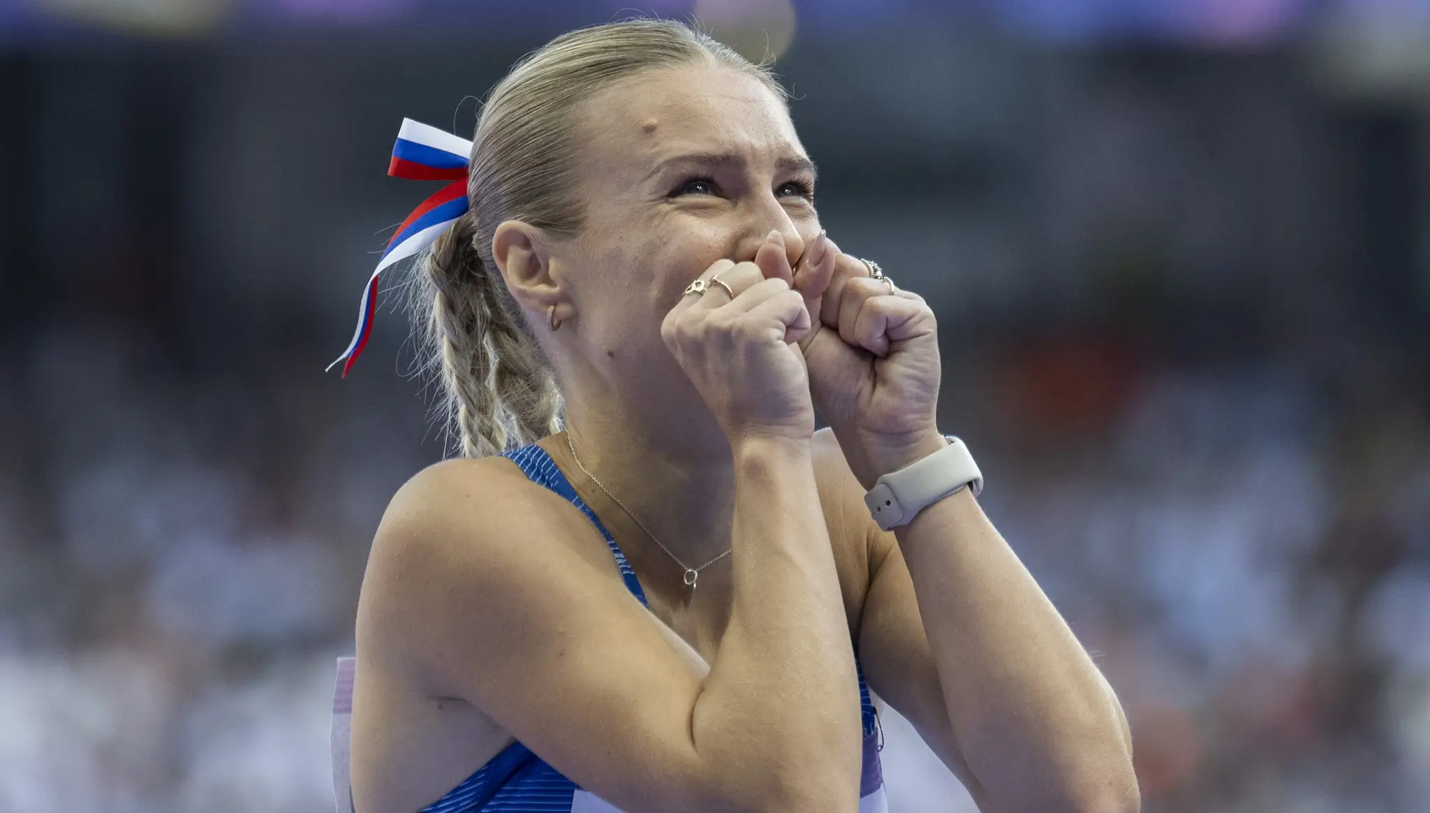 Sklamaná Viktória Forsterová.