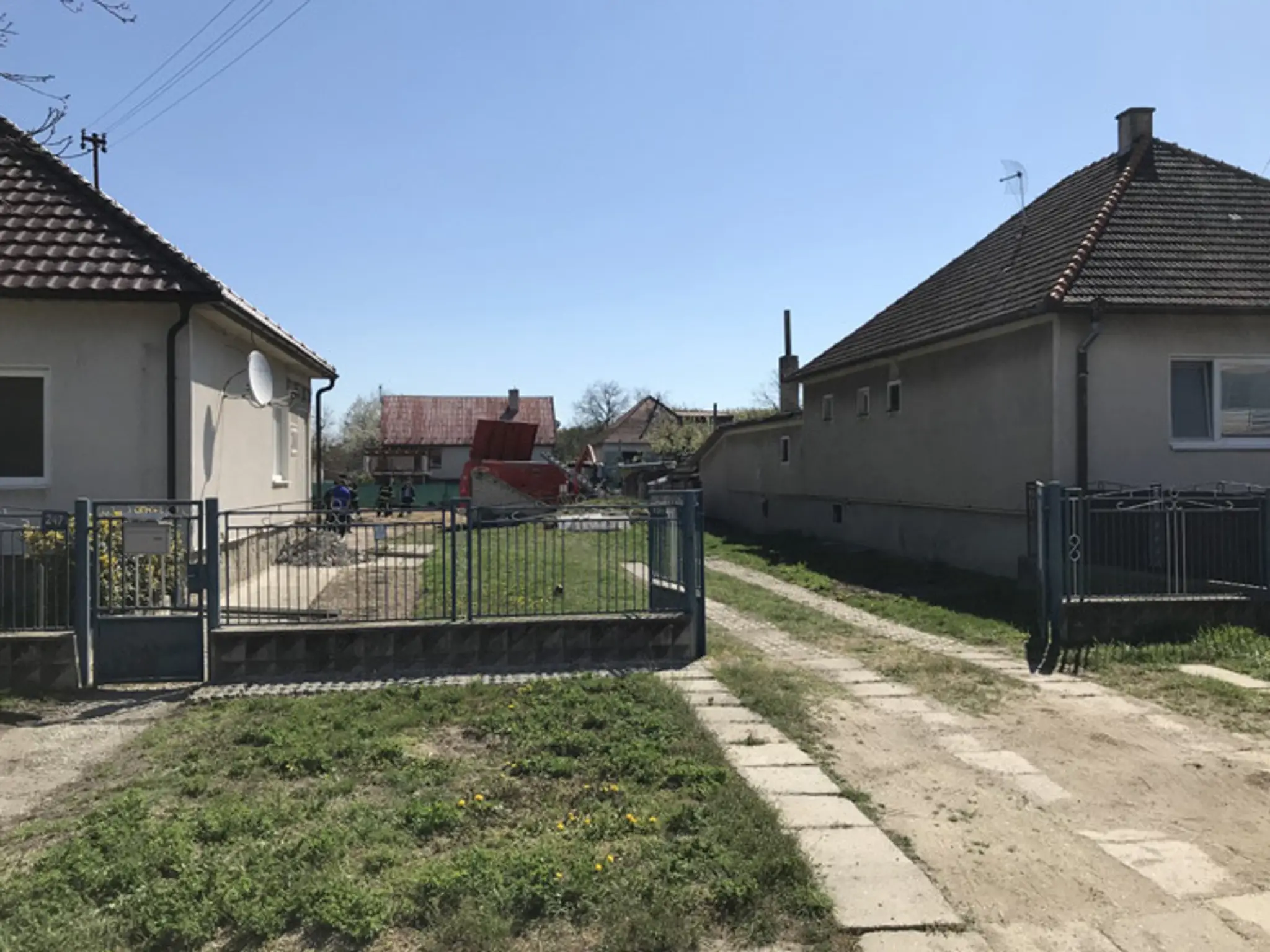 Dom vo Vrábľoch, kde sa stal pracovný úraz.