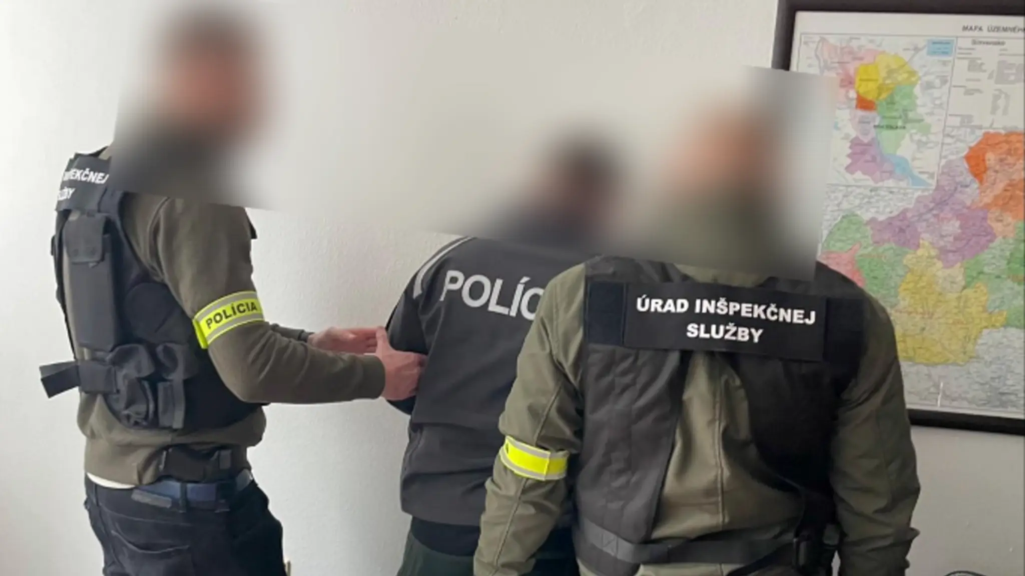 Policajta obvinili z marenia vyšetrovania.