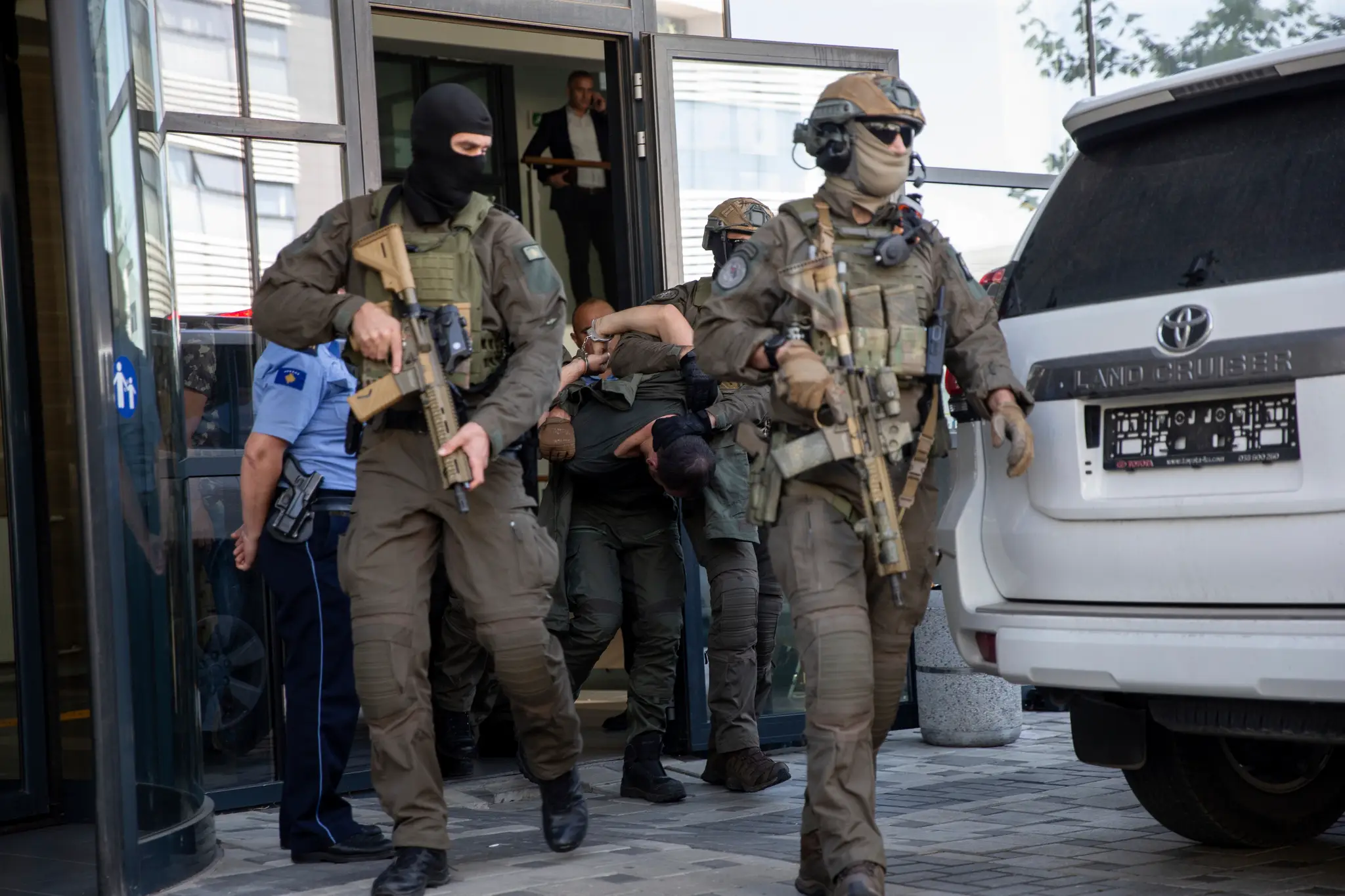 Príslušníci špeciálnej zásahovej jednotky kosovskej polície 
