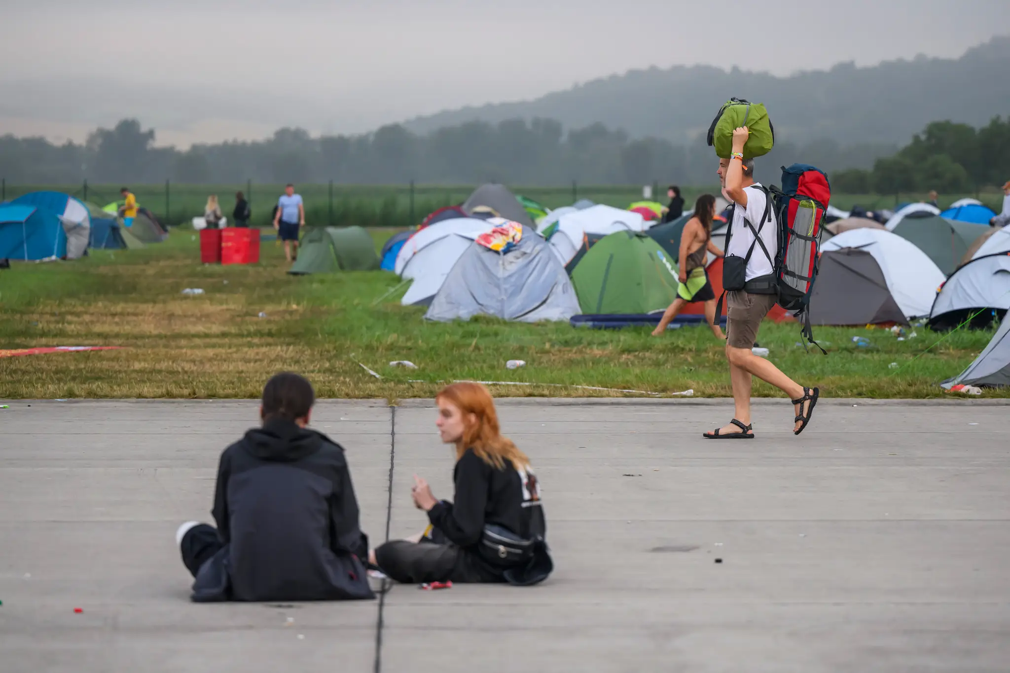 Festival Pohoda po intenzívnej búrke a páde stanu predčasne ukončili.