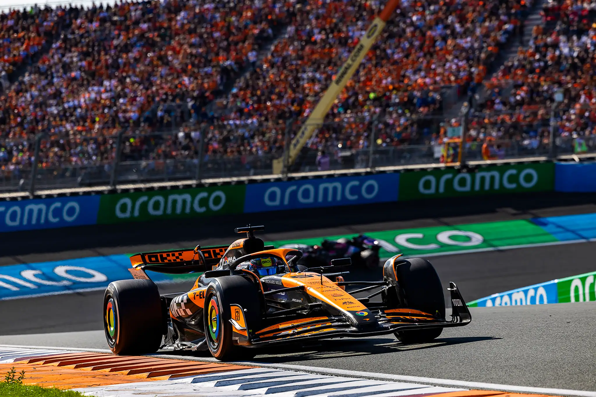 Austrálčan Oscar Piastri z Mclarenu.