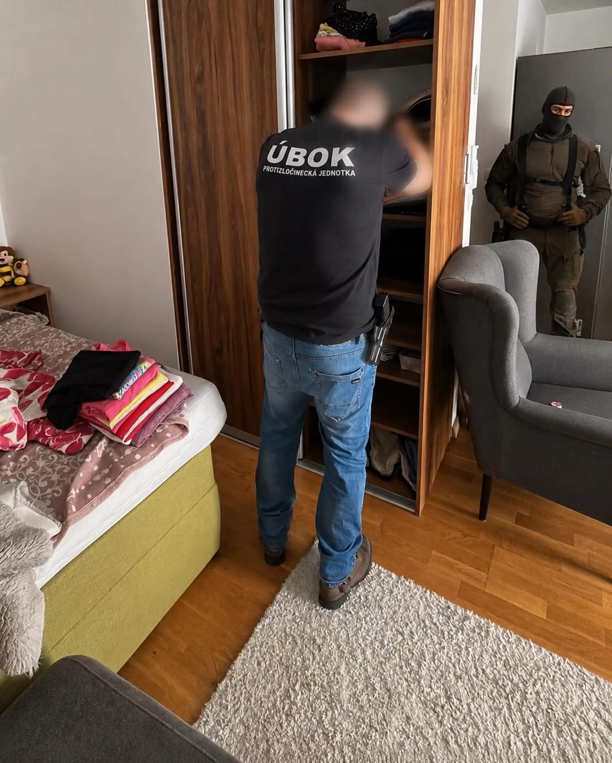 Polícia počas akcie.