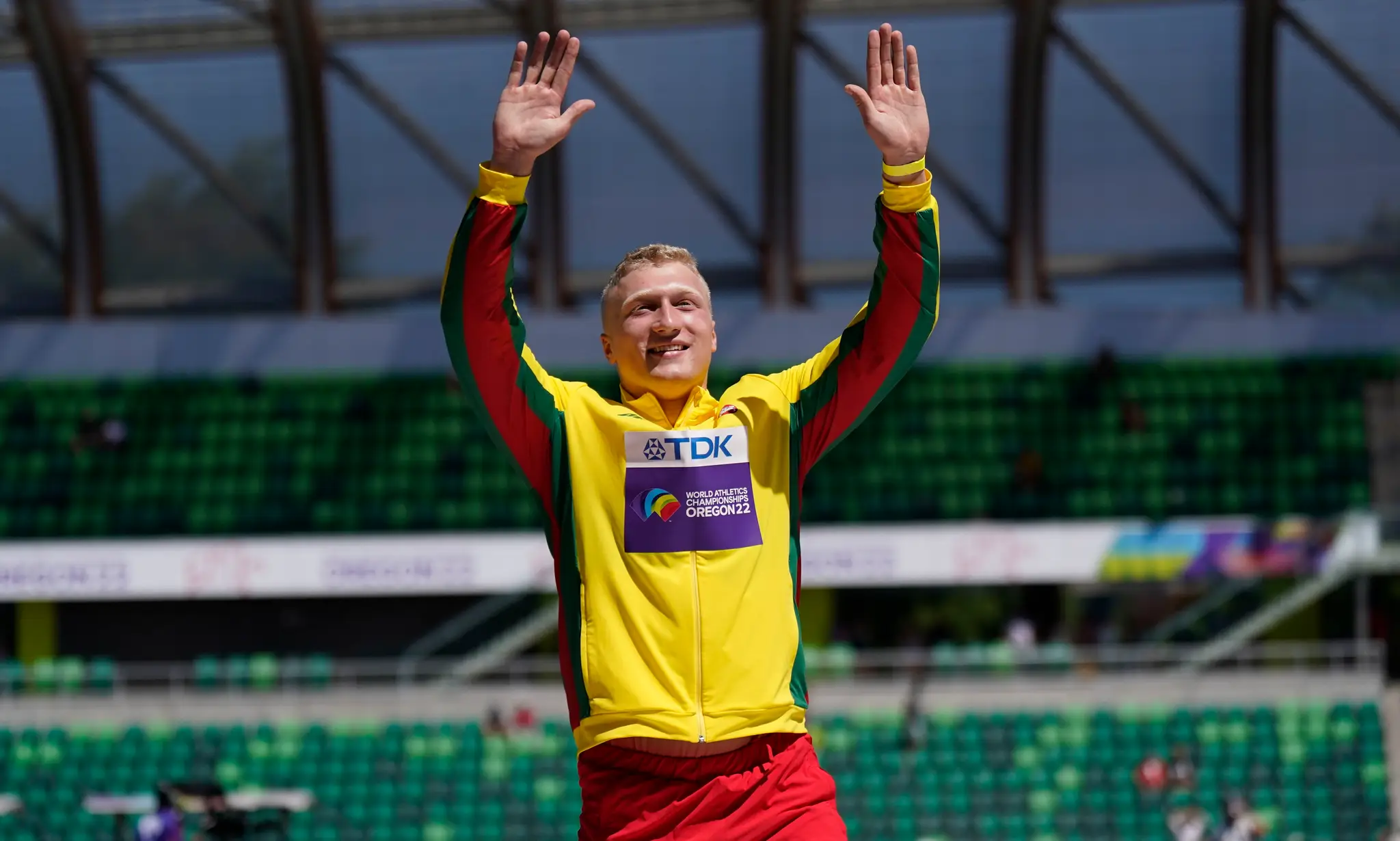 Na archívnej snímke zo 14. apríla 2024 litovský atlét Mykolas Alekna.