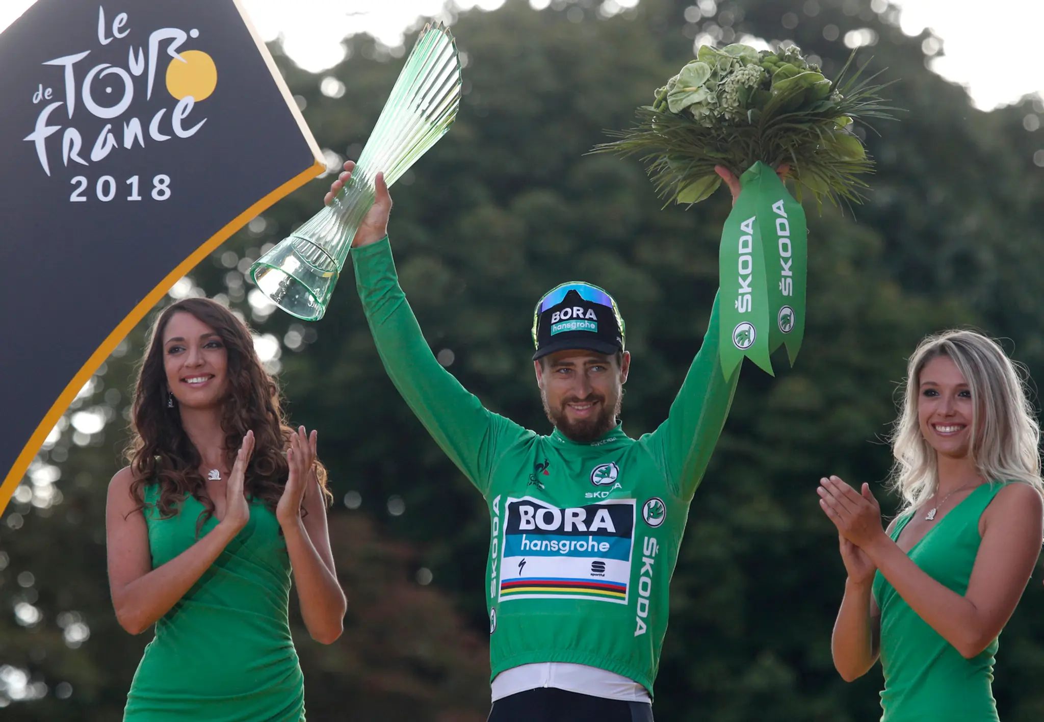 Peter Sagan na pódiu po zisku svojho šiesteho zeleného dresu na 105. ročníku Tour de France.