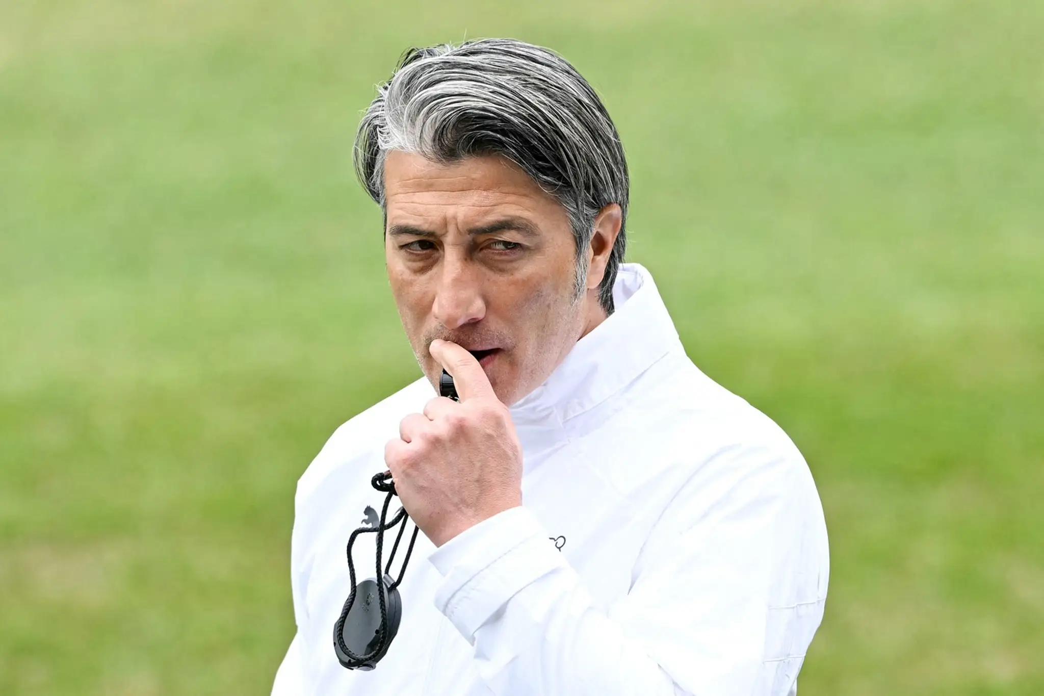 Tréner Švajčiarska Murat Yakin.